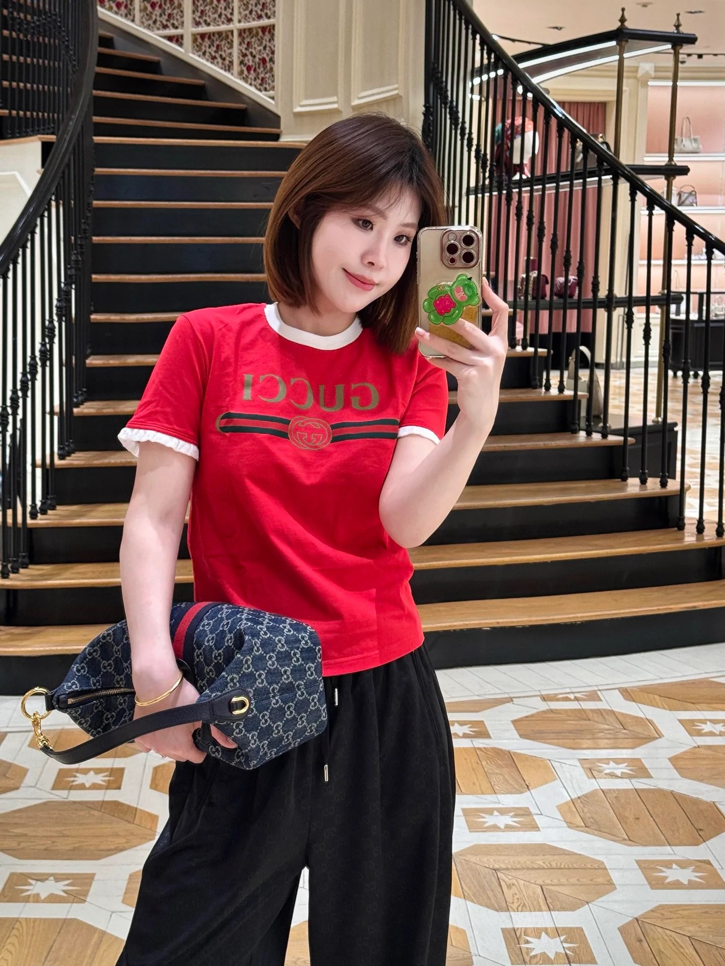 Футболки Женские Gucci 11665615