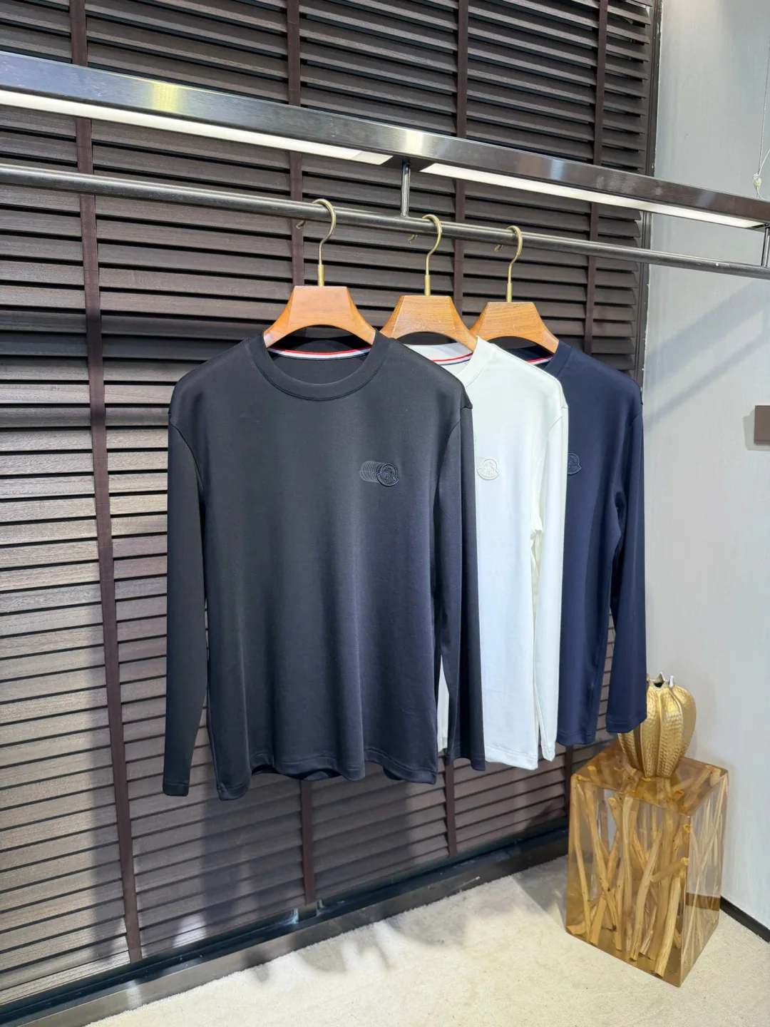 Футболки Женские Moncler 17943959
