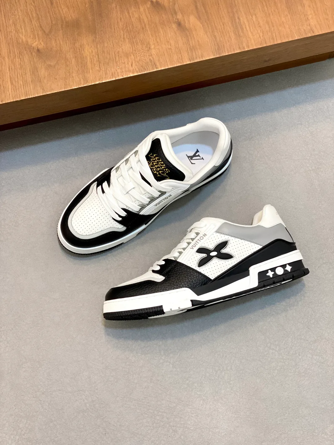 Кроссовки Мужские Louis Vuitton 33175