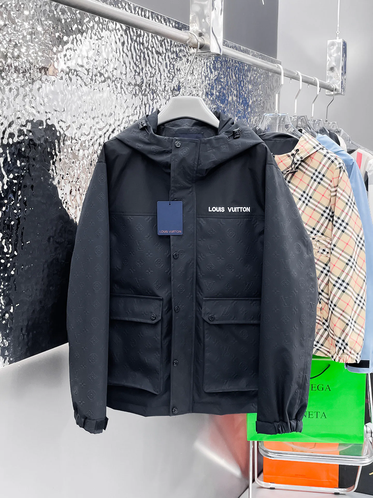 Куртки И Пуховики Мужские Louis Vuitton 9352359