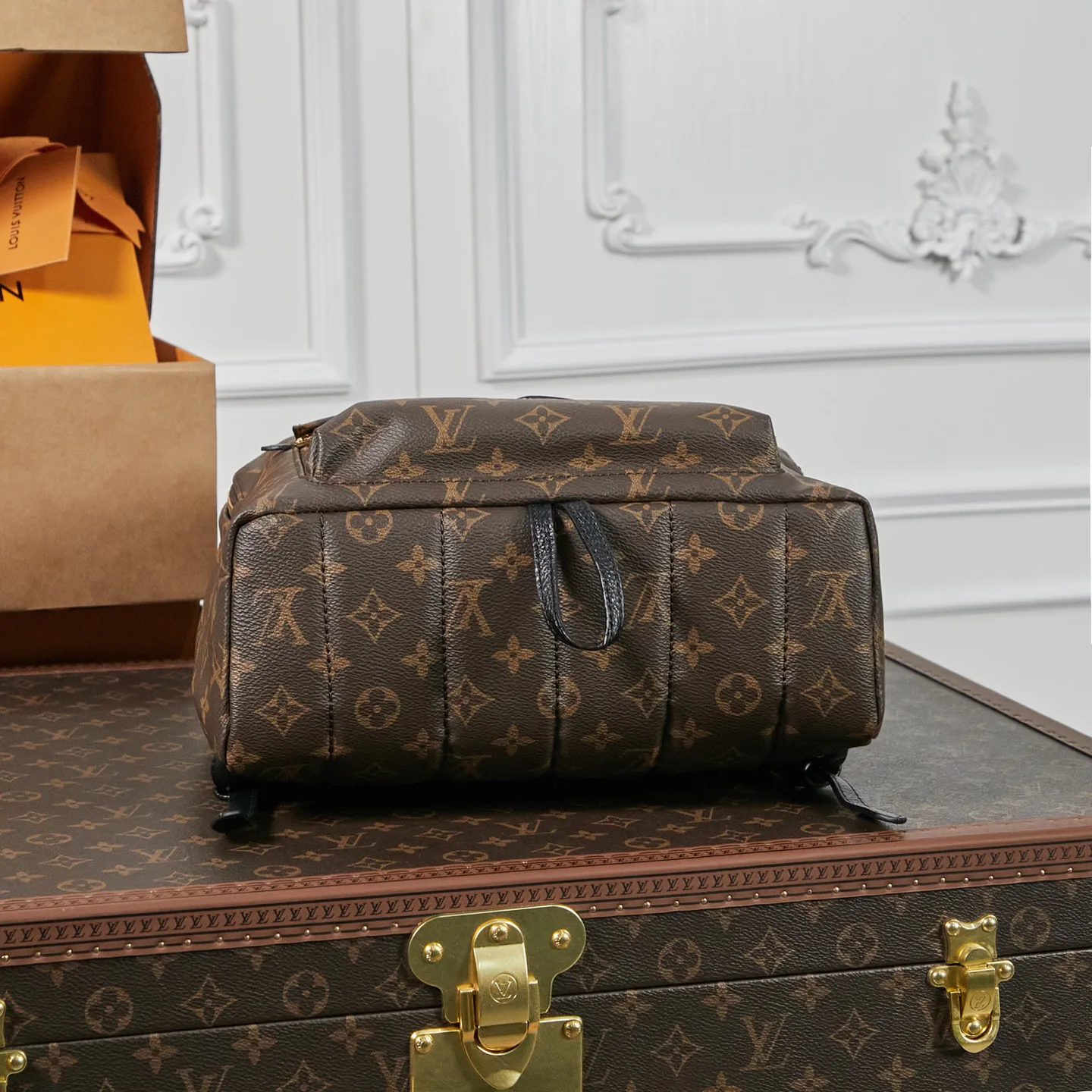 Рюкзаки Женские Louis Vuitton 18148139