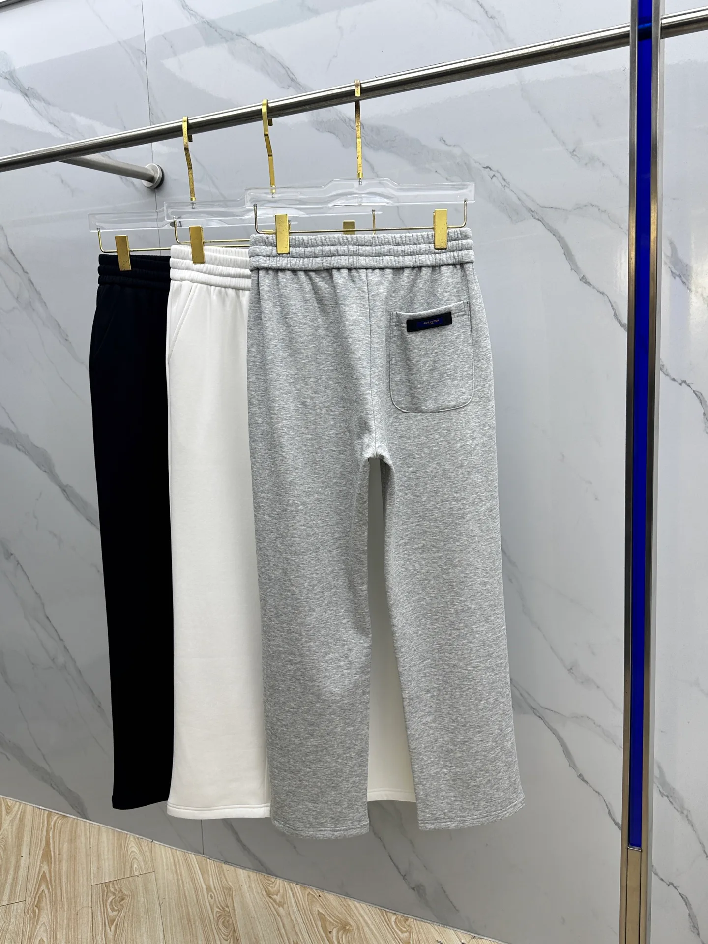 Брюки Мужские Louis Vuitton 18246699