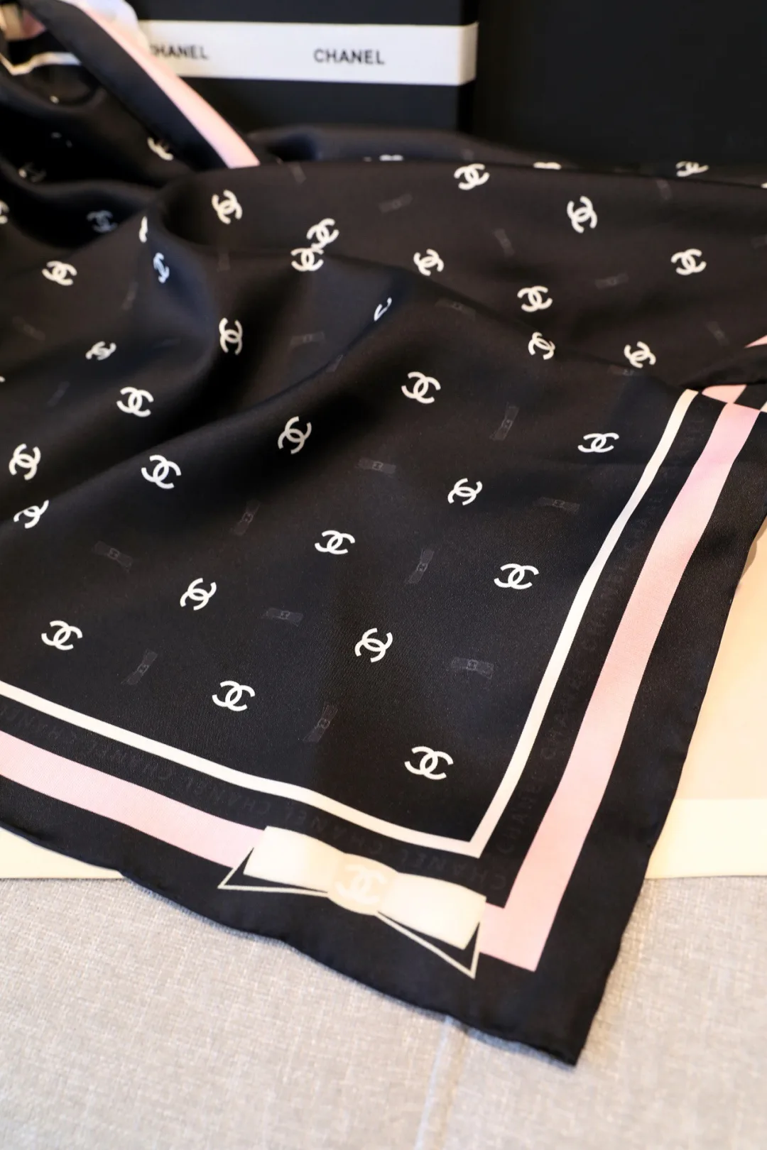 Платки Chanel 12794590