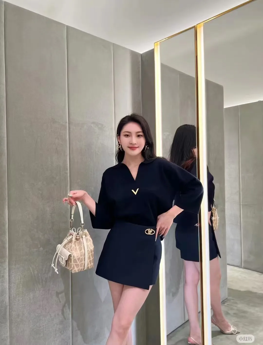 Шорты Женские Valentino 4454670