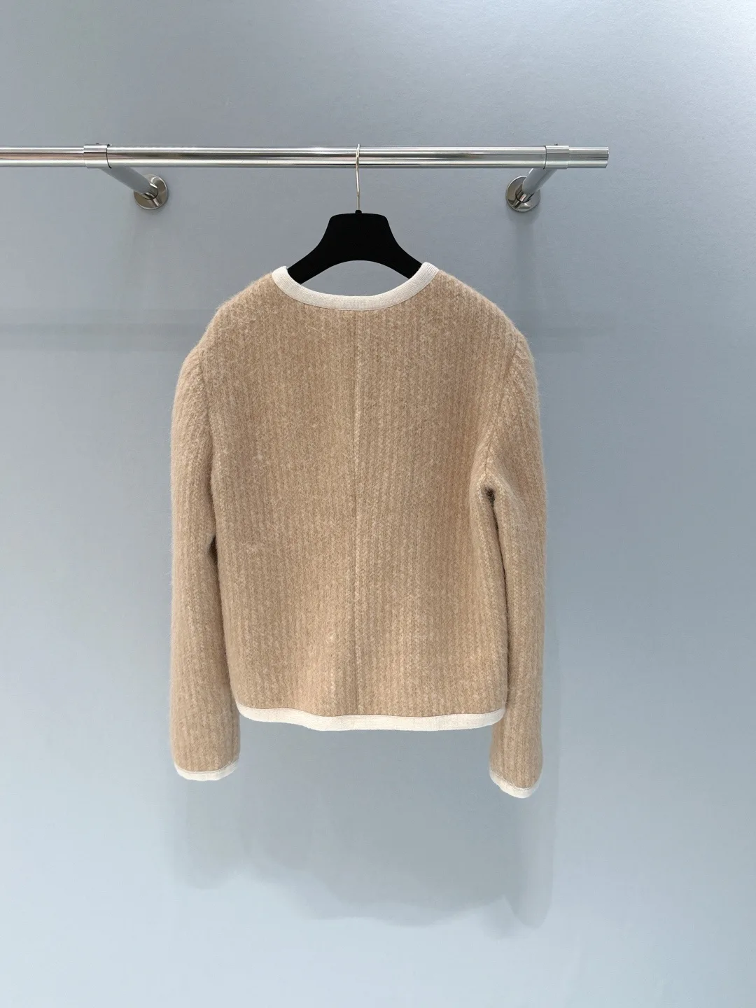 Куртки И Пуховики Женские Chanel 672053