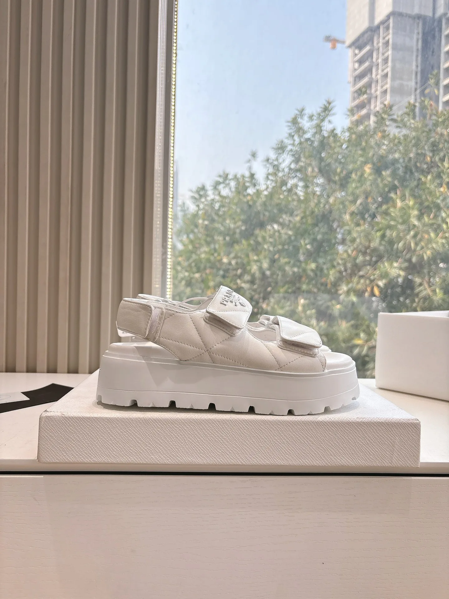 Сандалии Женские Prada 9779