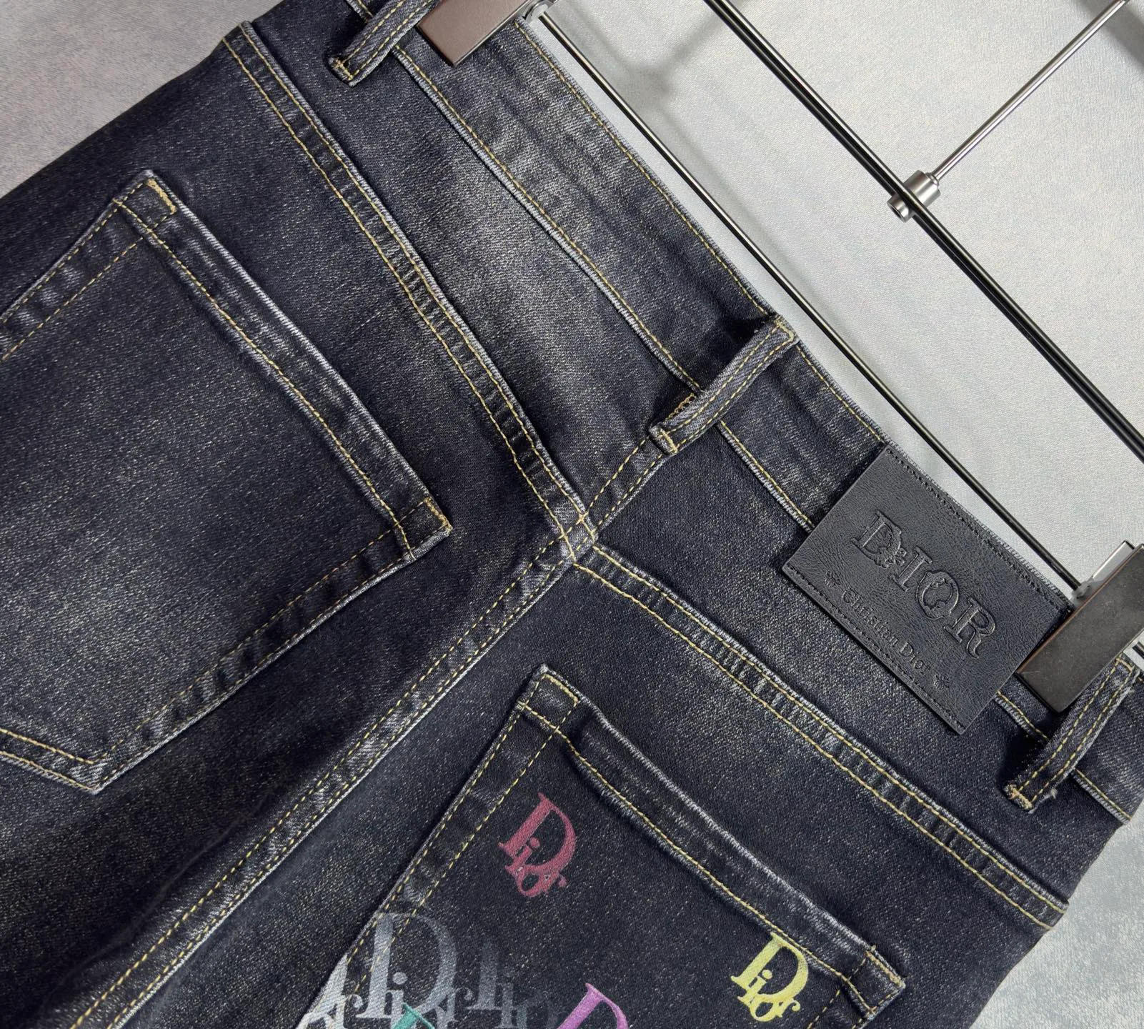 Джинсы Мужские Christian Dior 18098370