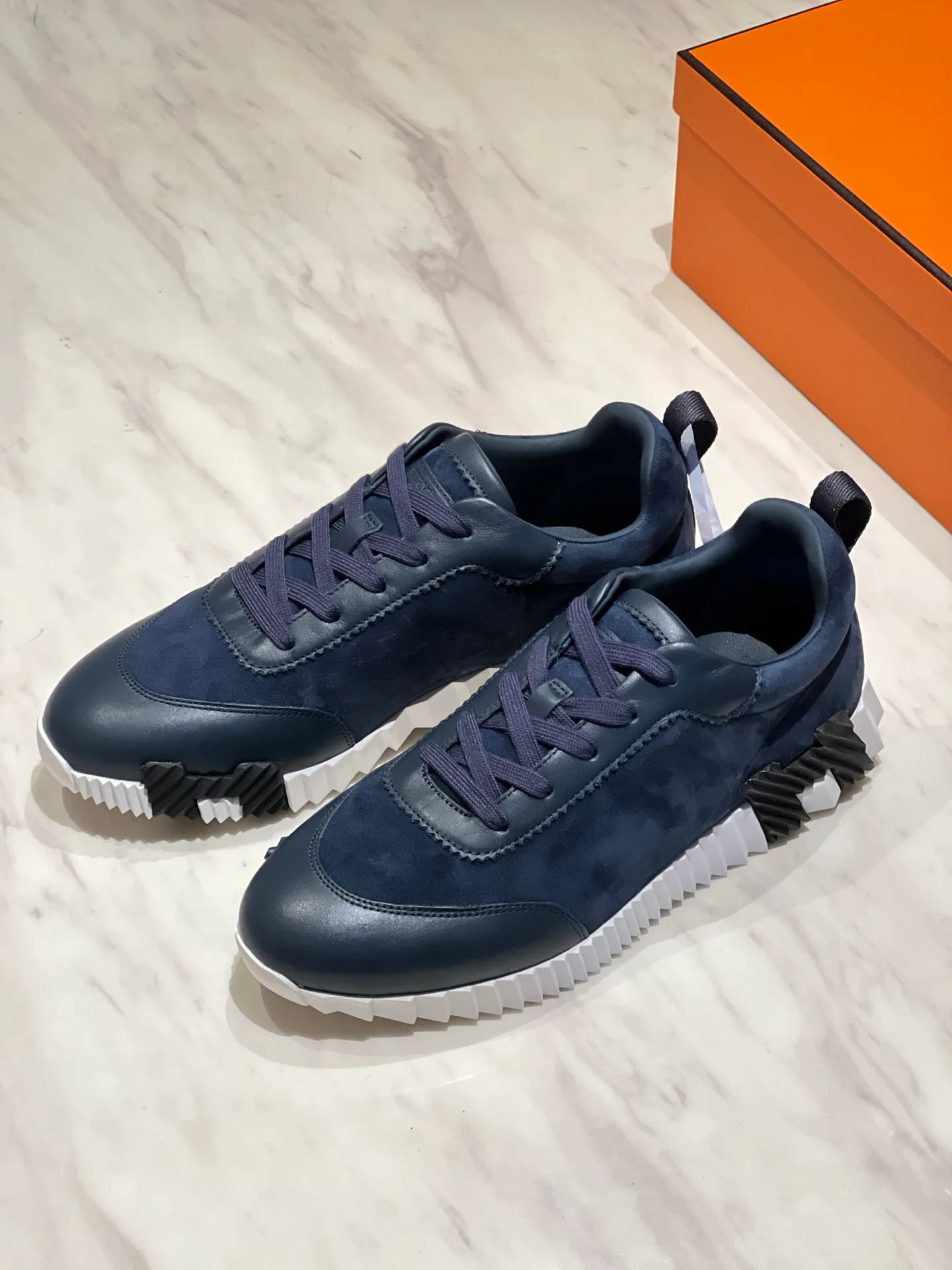 Кроссовки Женские Hermes 18080326