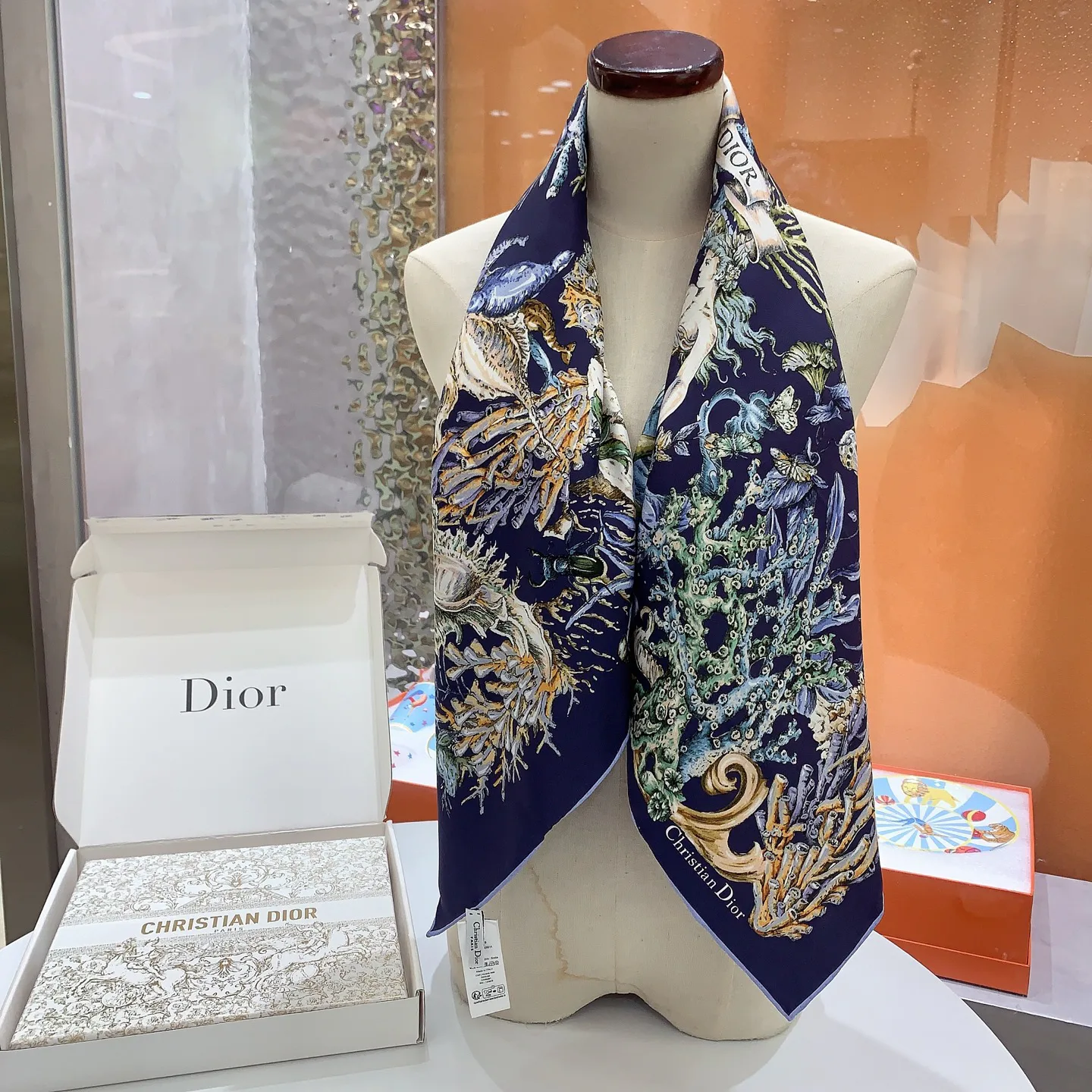 Платки Christian Dior 11262659