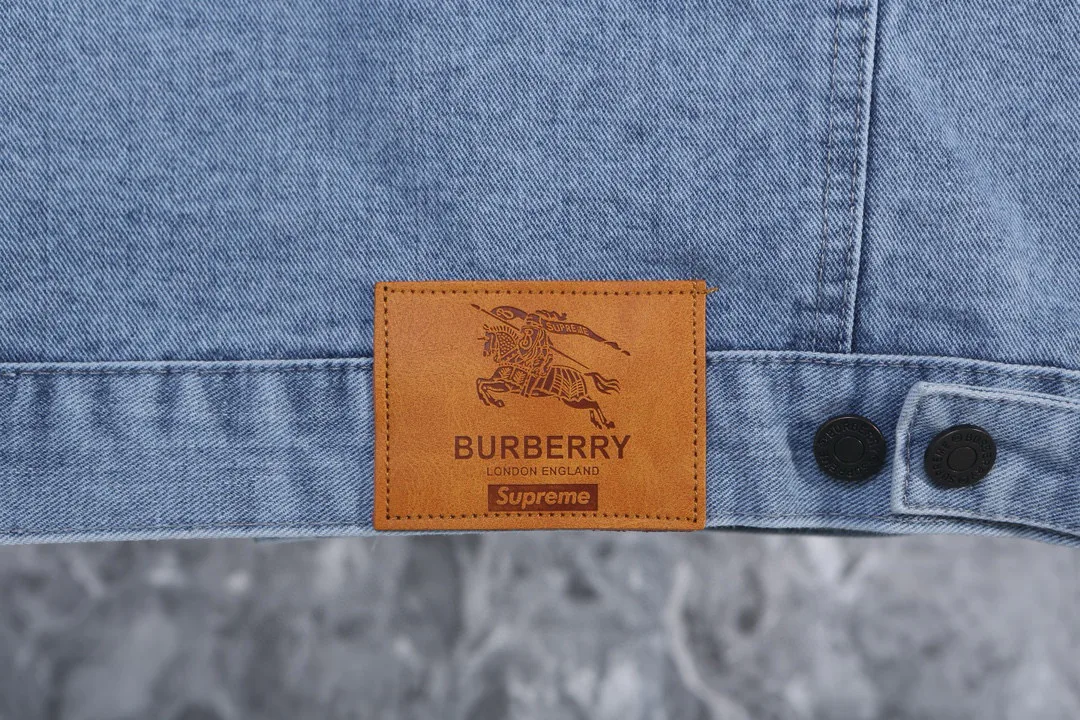Куртки И Пуховики Женские Supreme 11244748