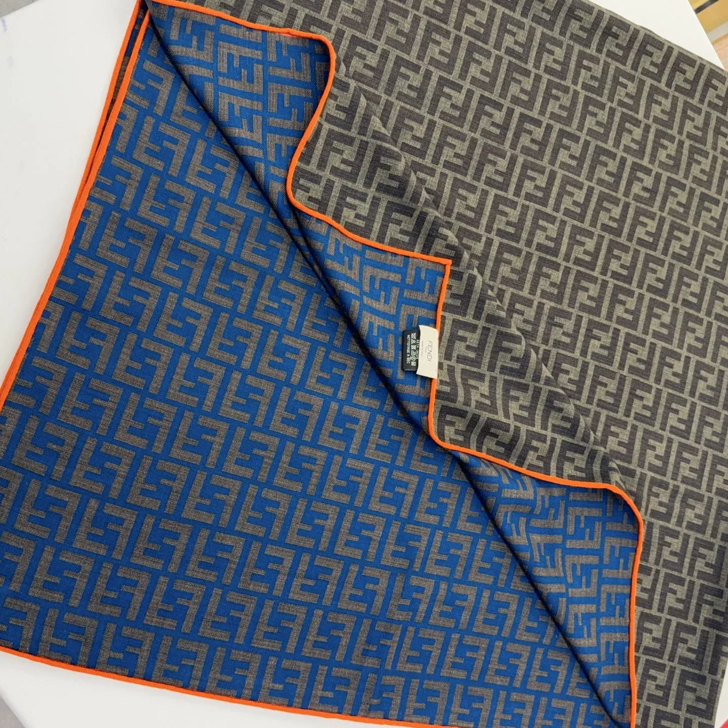 Шарфы Fendi 242145