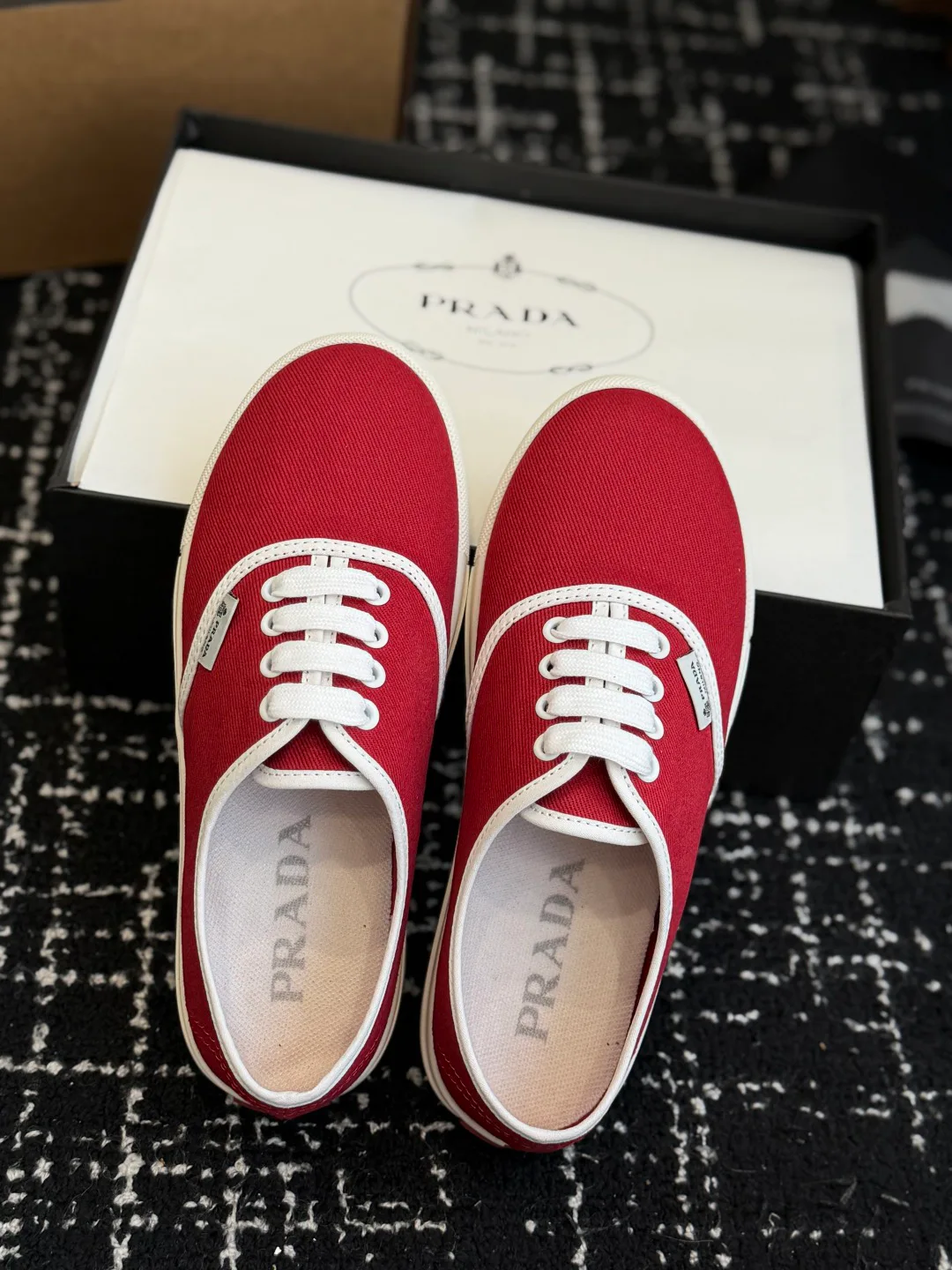 Кроссовки Женские Prada 5014985