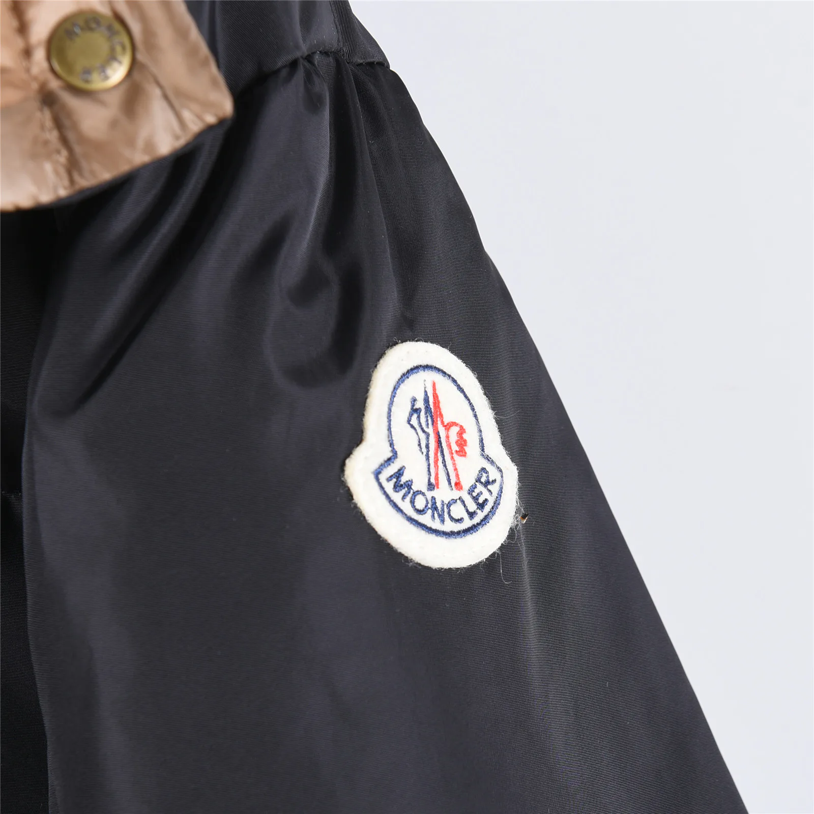 Куртки И Пуховики Женские Moncler 1297682