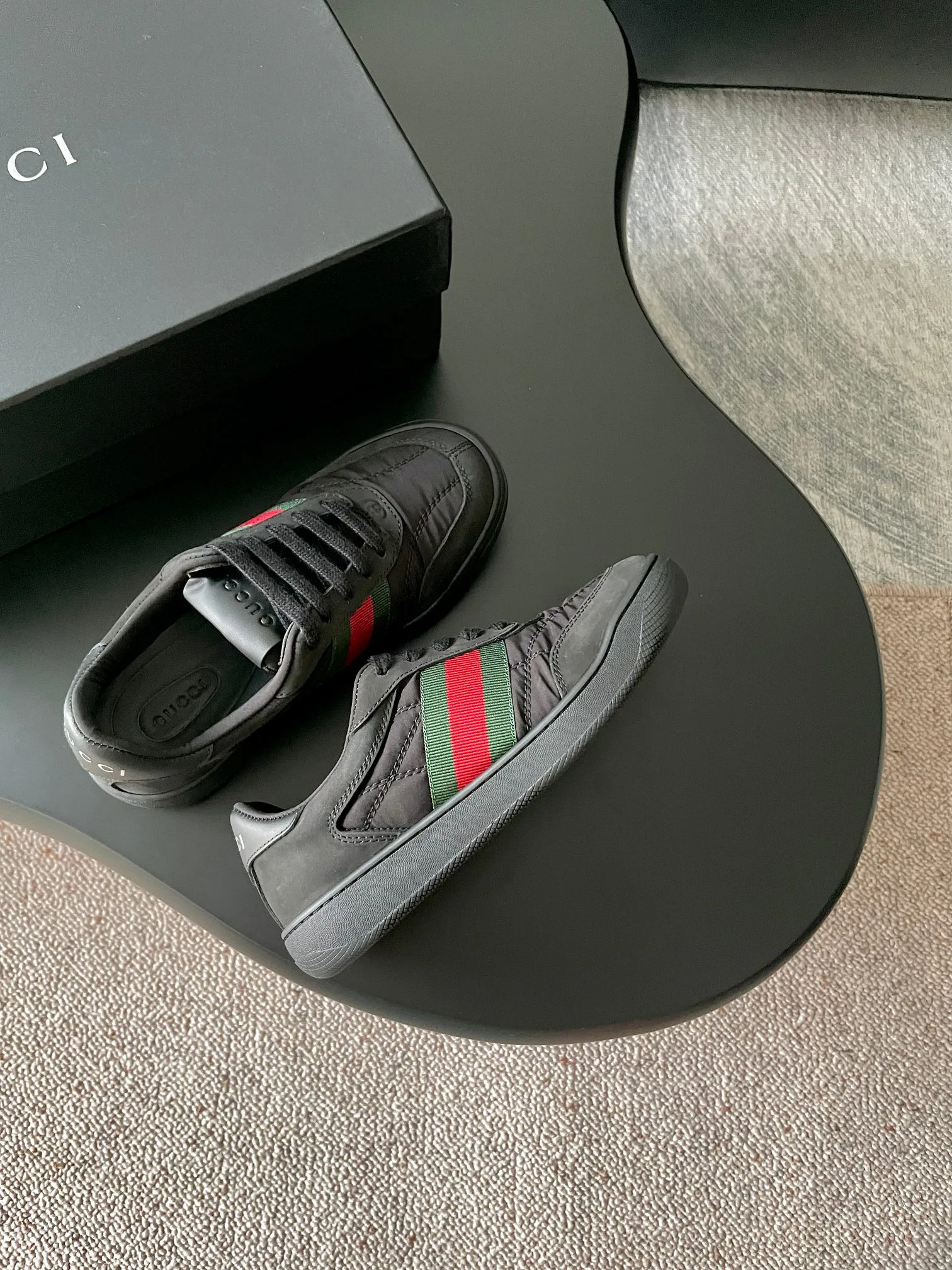 Кроссовки Женские Gucci 18766072