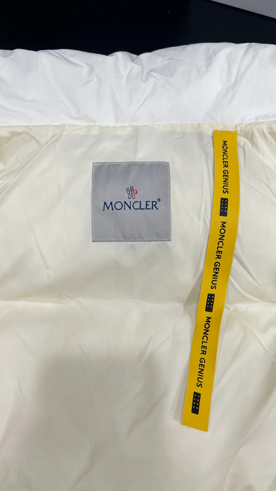 Куртки И Пуховики Женские Moncler 18127862