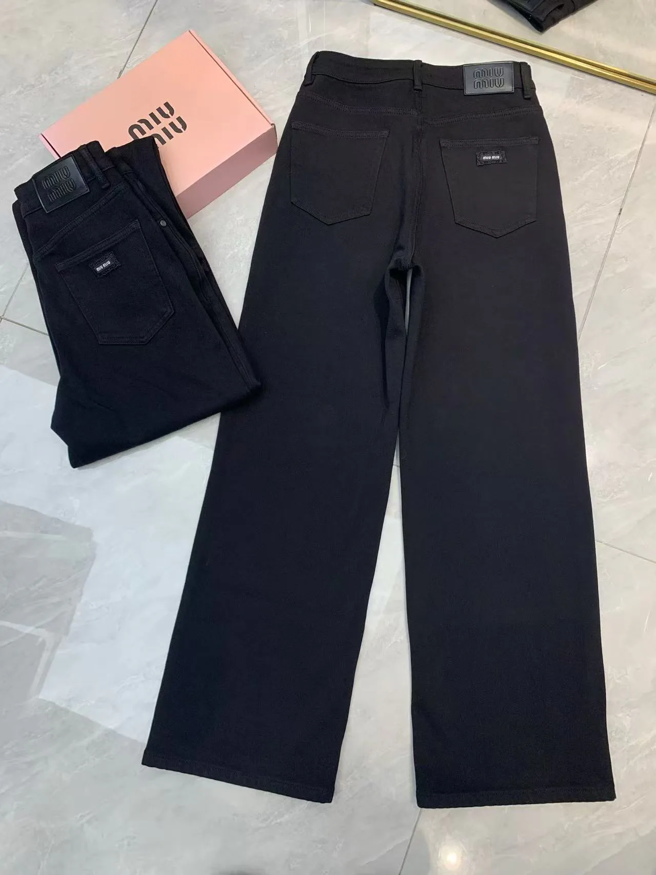 Джинсы Женские Miu Miu 19313504