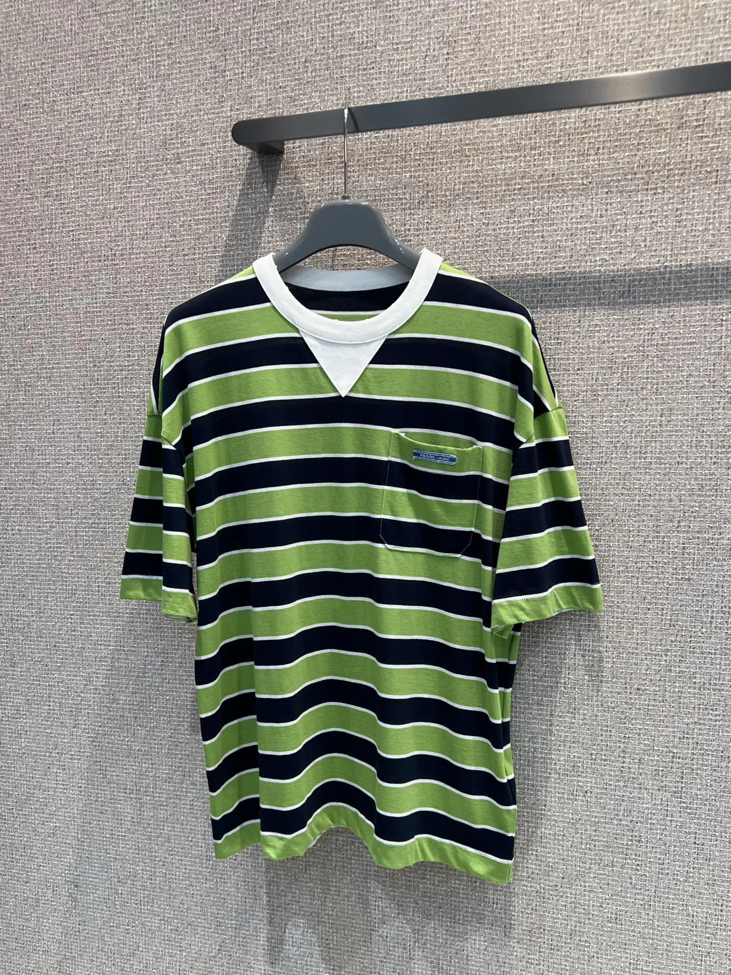 Футболки Женские Prada 11627196