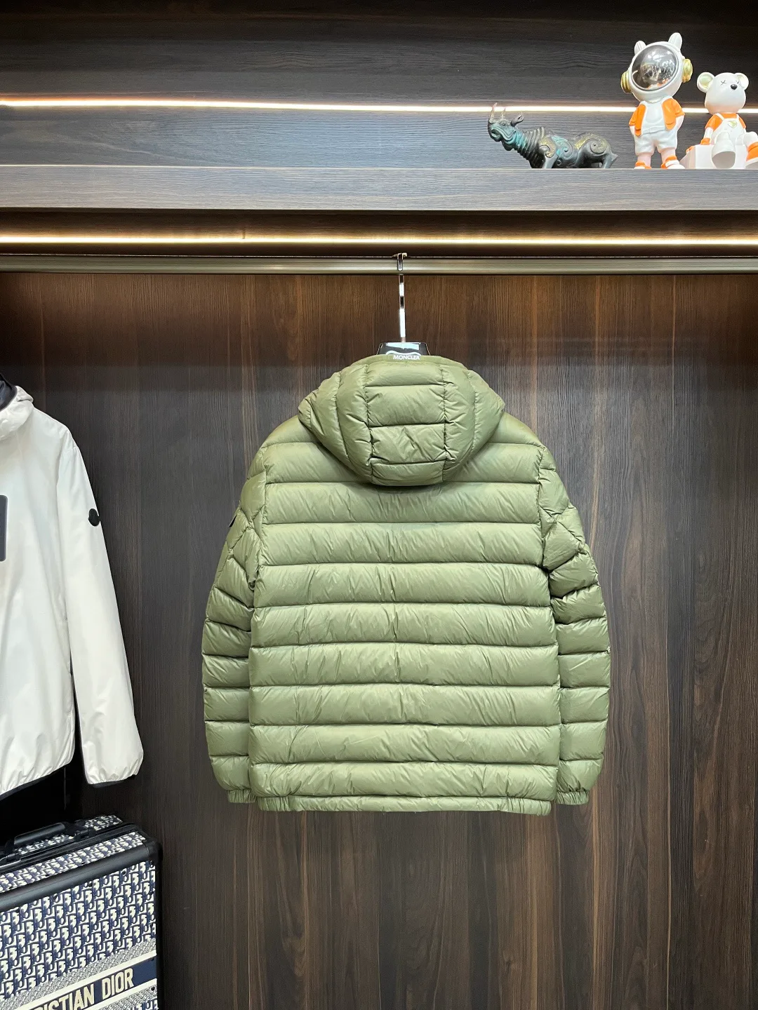 Куртки И Пуховики Мужские Moncler 493005