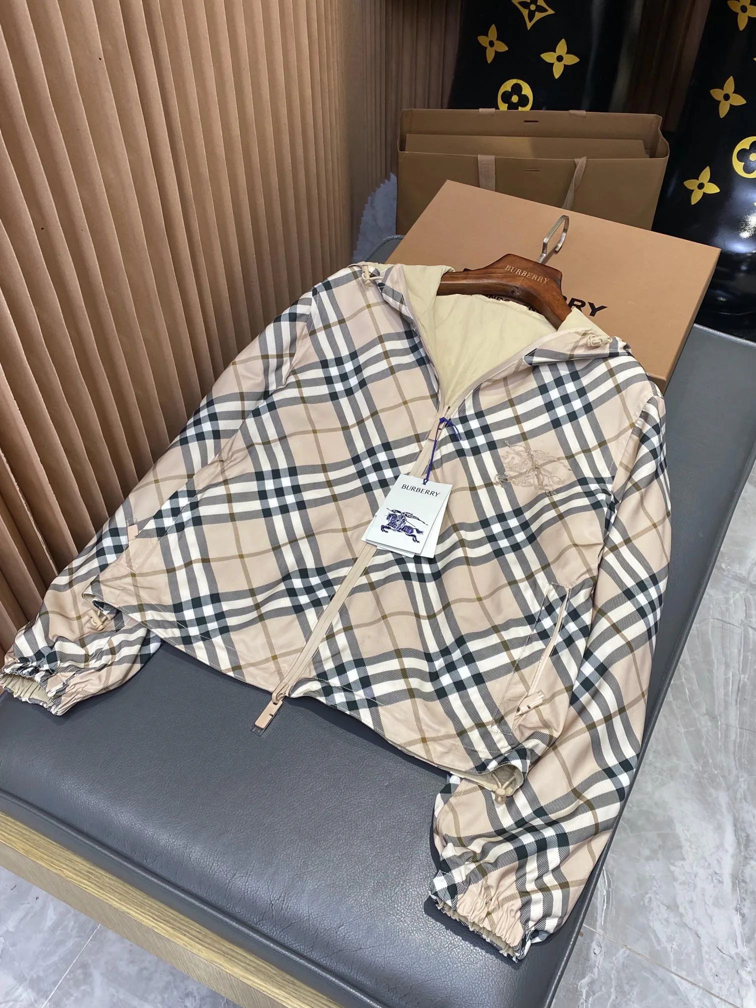 Куртки И Пуховики Мужские Burberry 13433005