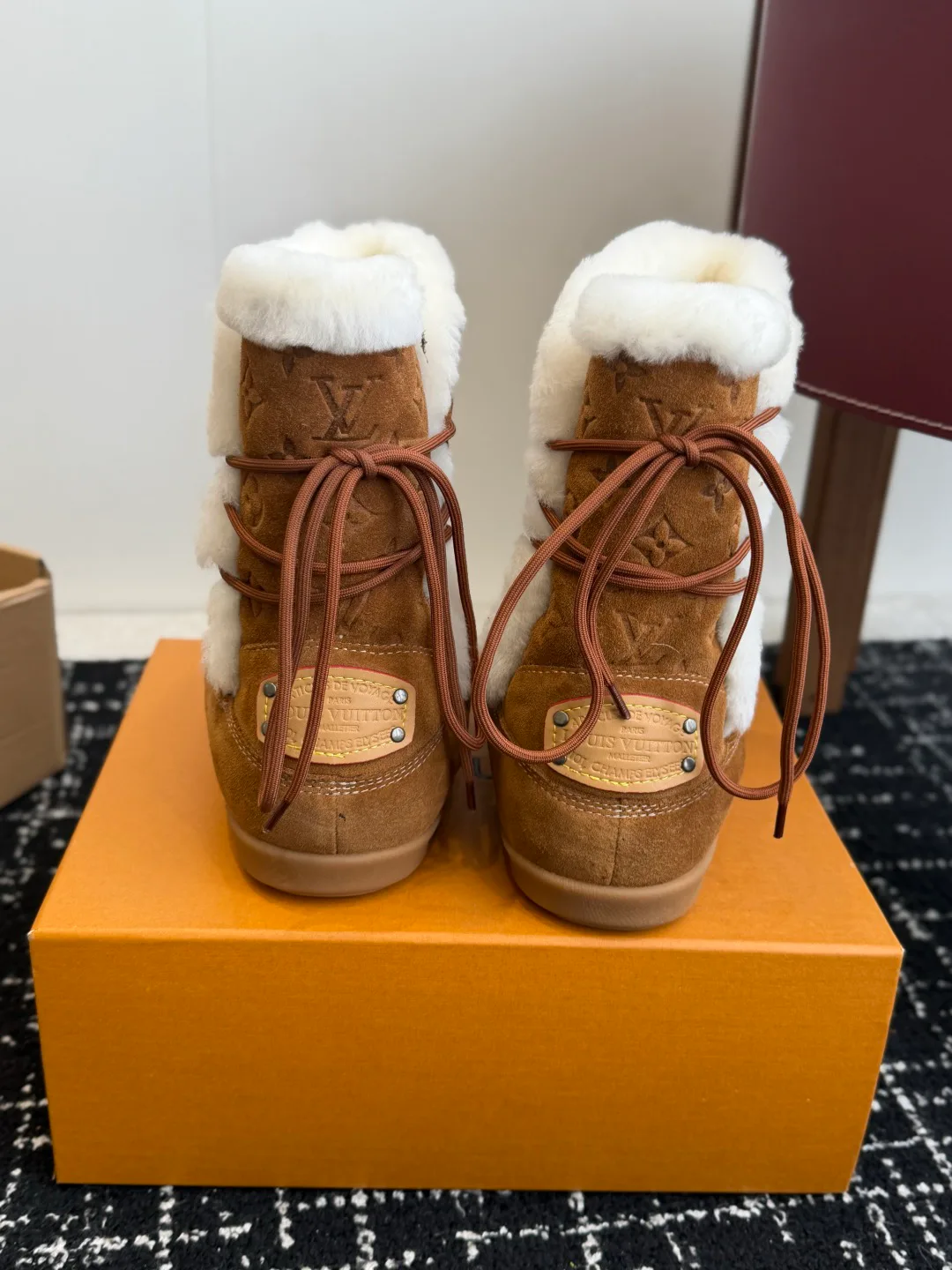 Угги Женские Louis Vuitton 18670258