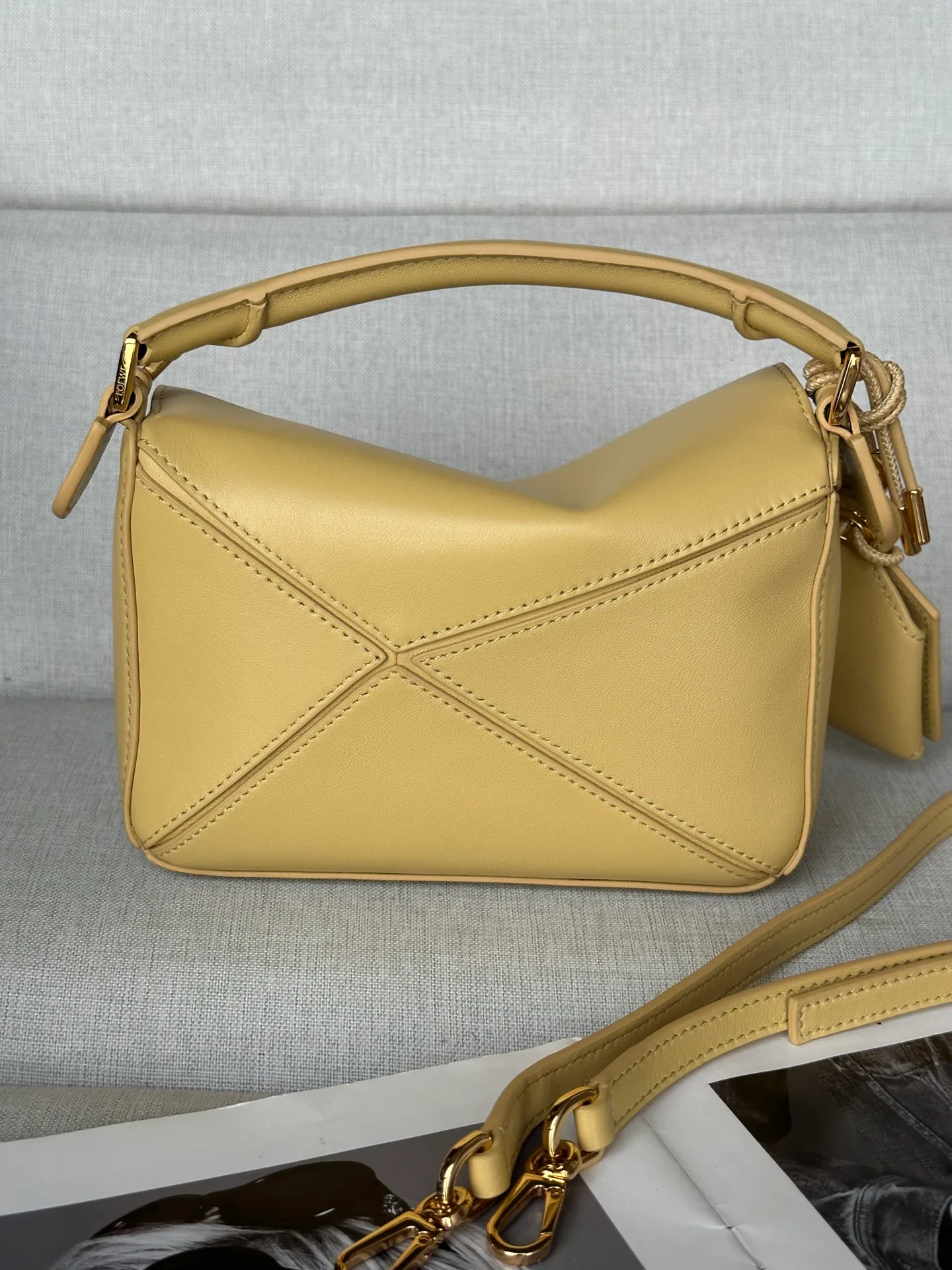 Сумки На Ремне Женские Loewe 1237489