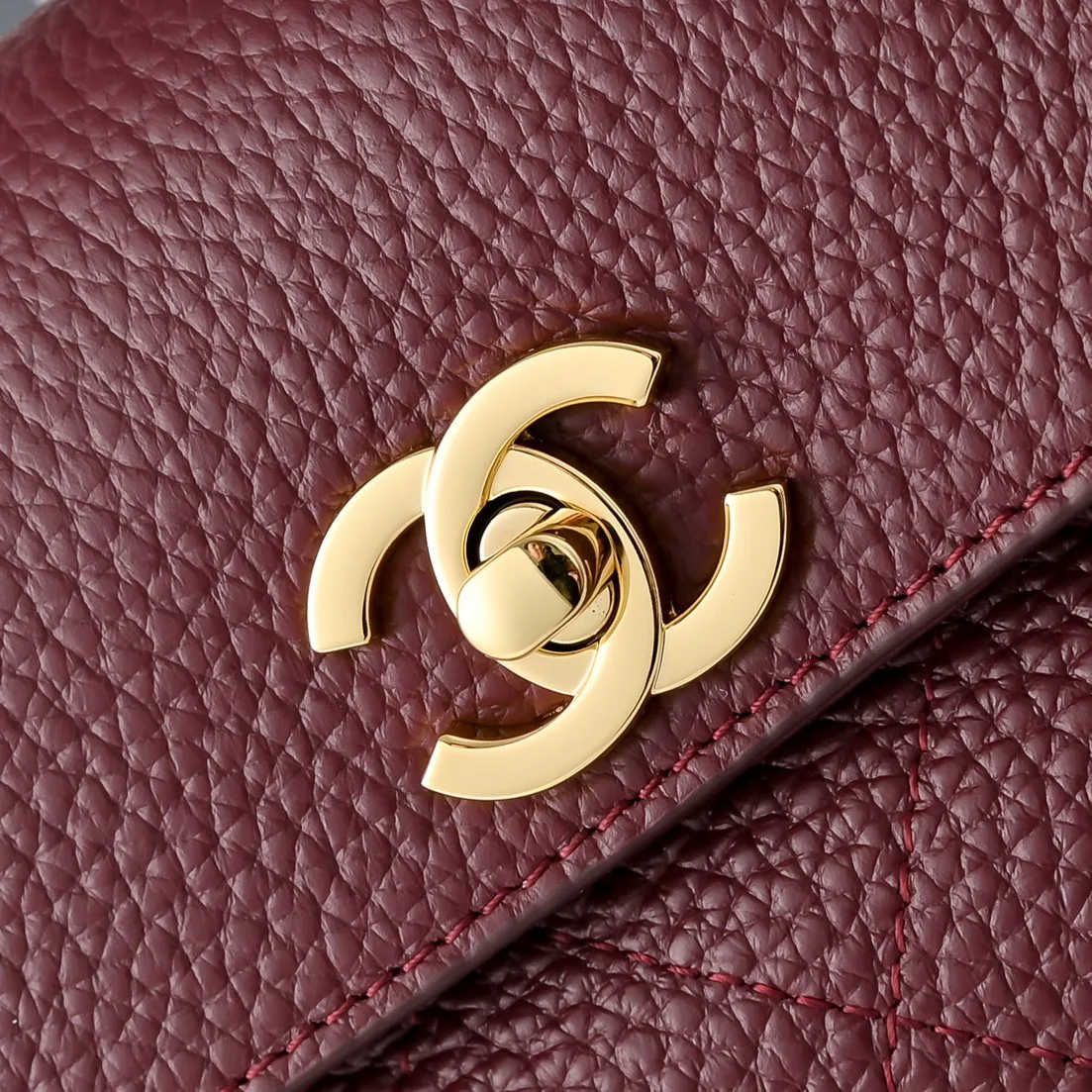 Классические Сумки Женские Chanel 18147809