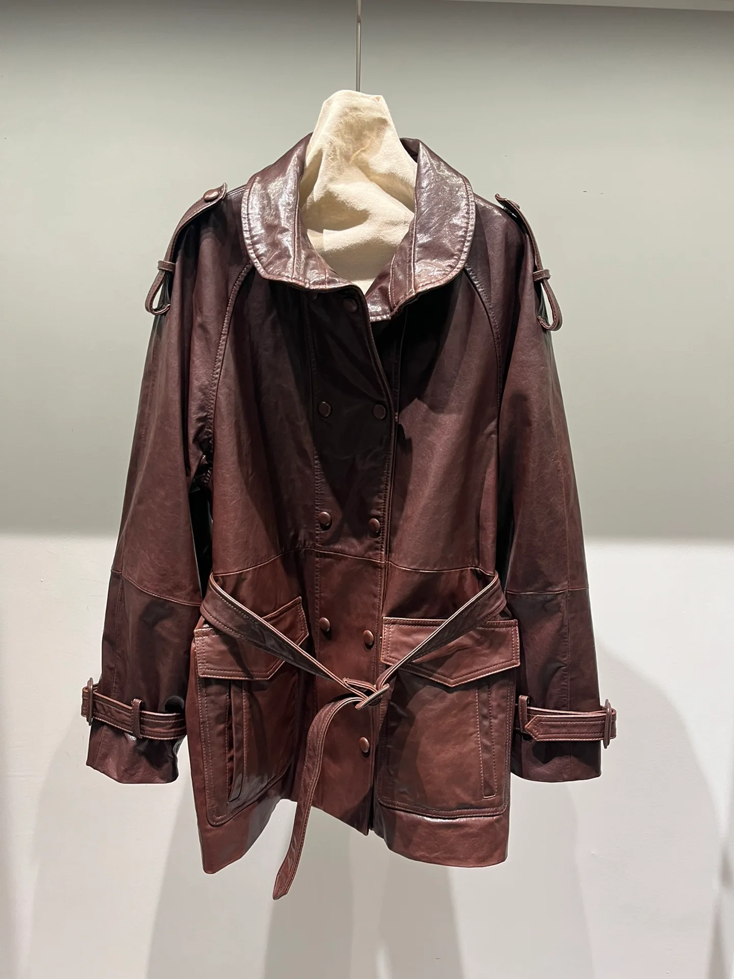 Кожаные Куртки И Дублёнки Женские Saint Laurent 11526306