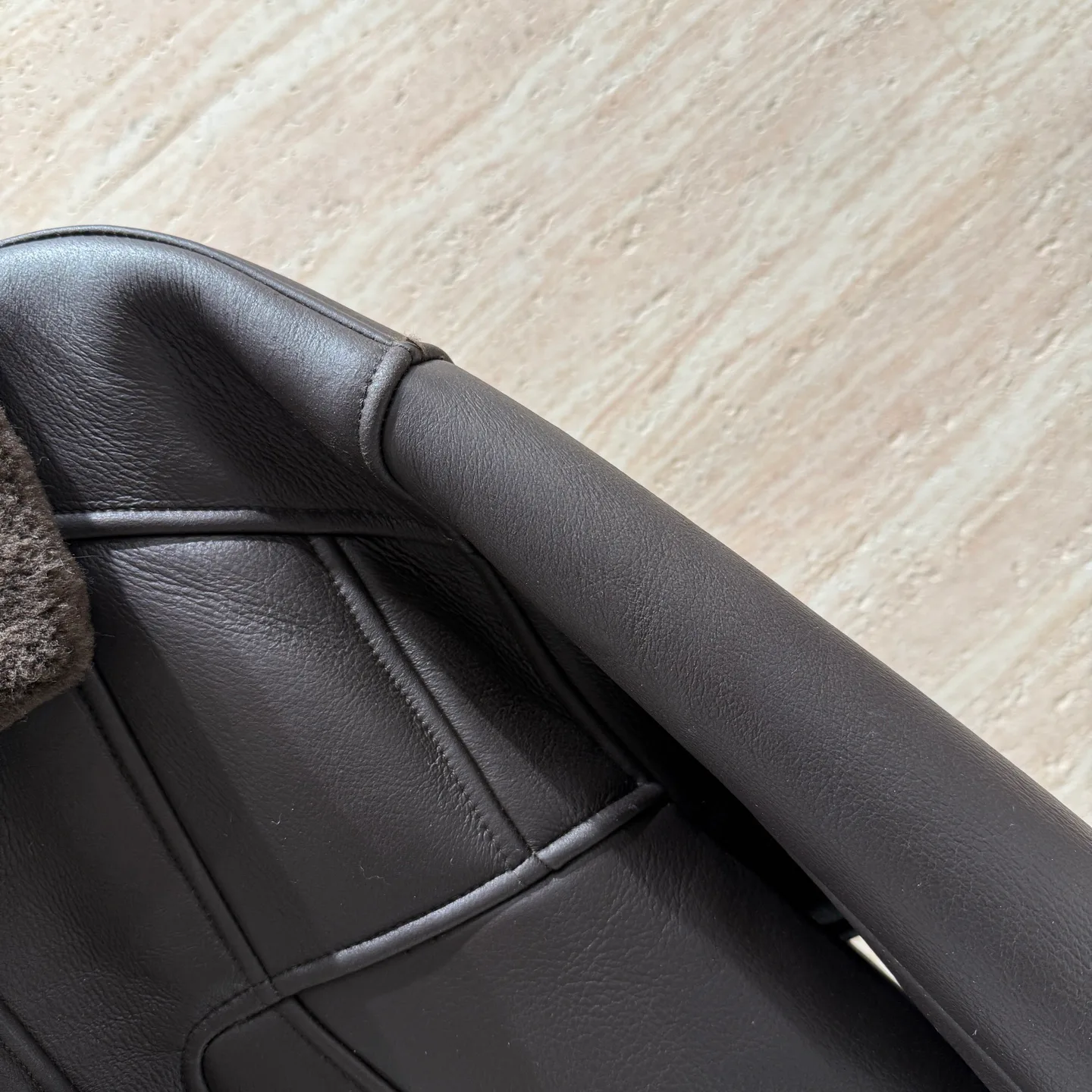 Кожаные Куртки И Дублёнки Женские Celine 1200024