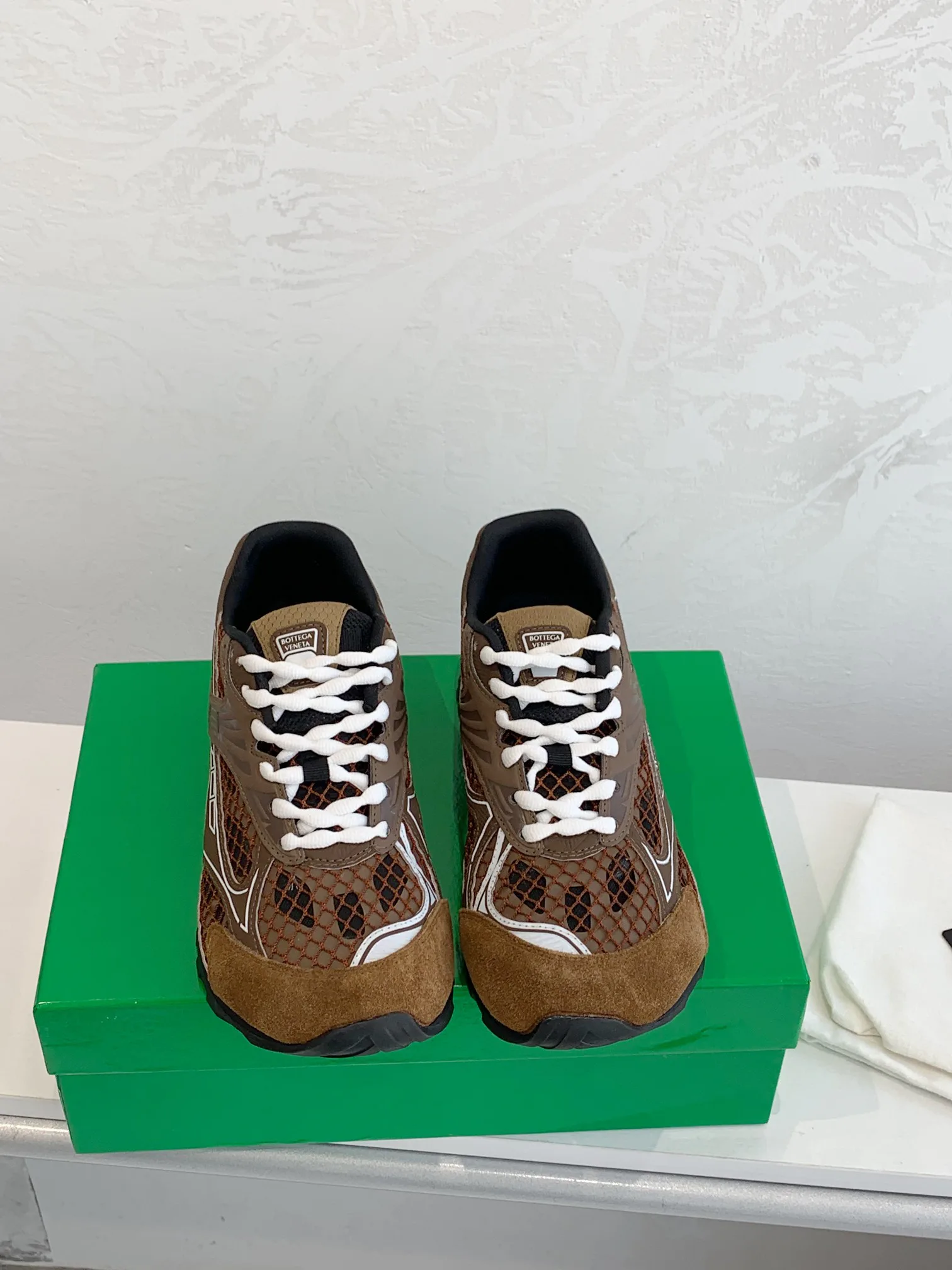 Кроссовки Женские Bottega Veneta 11677115