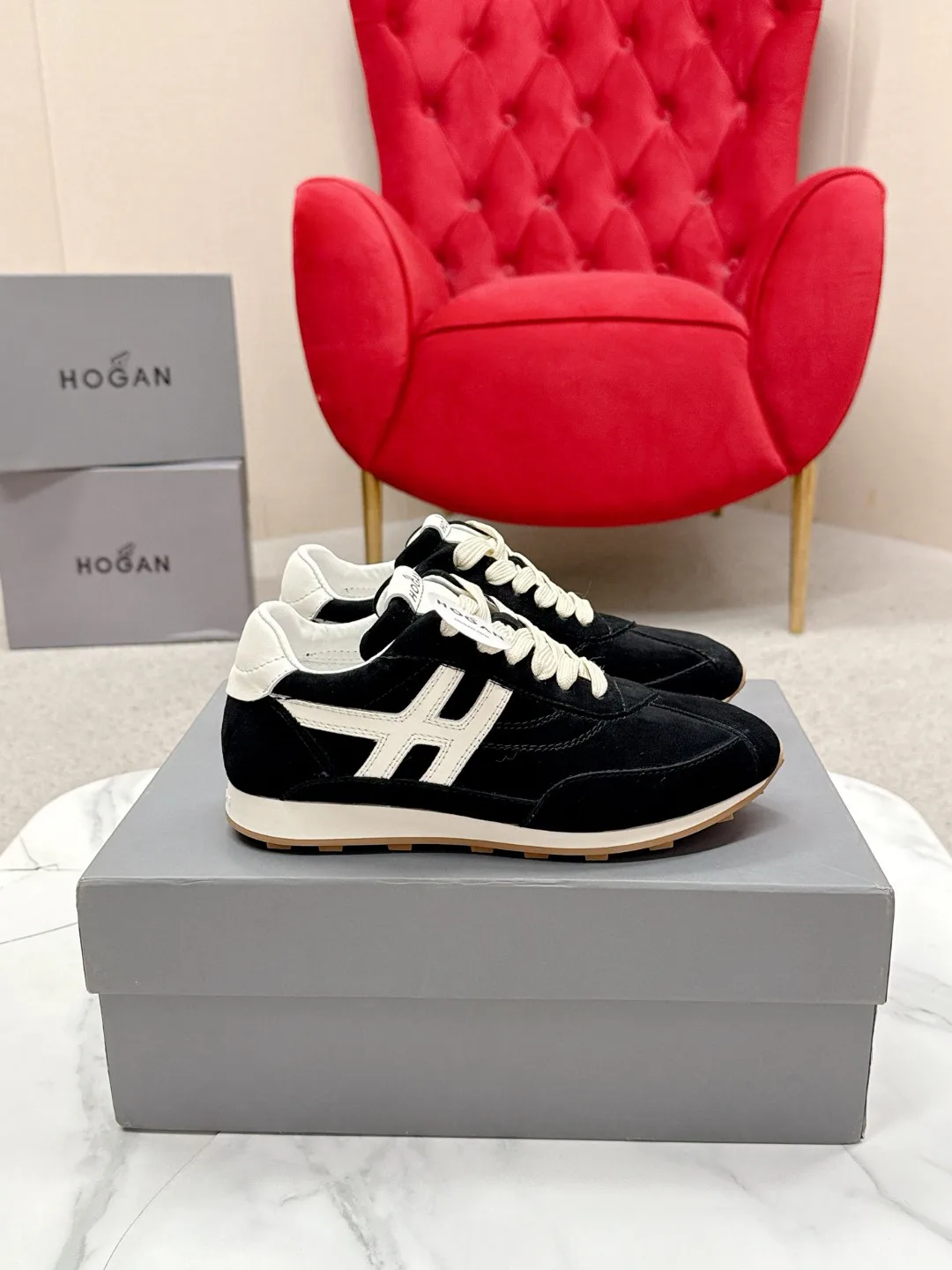 Кроссовки Женские Hogan 13077341