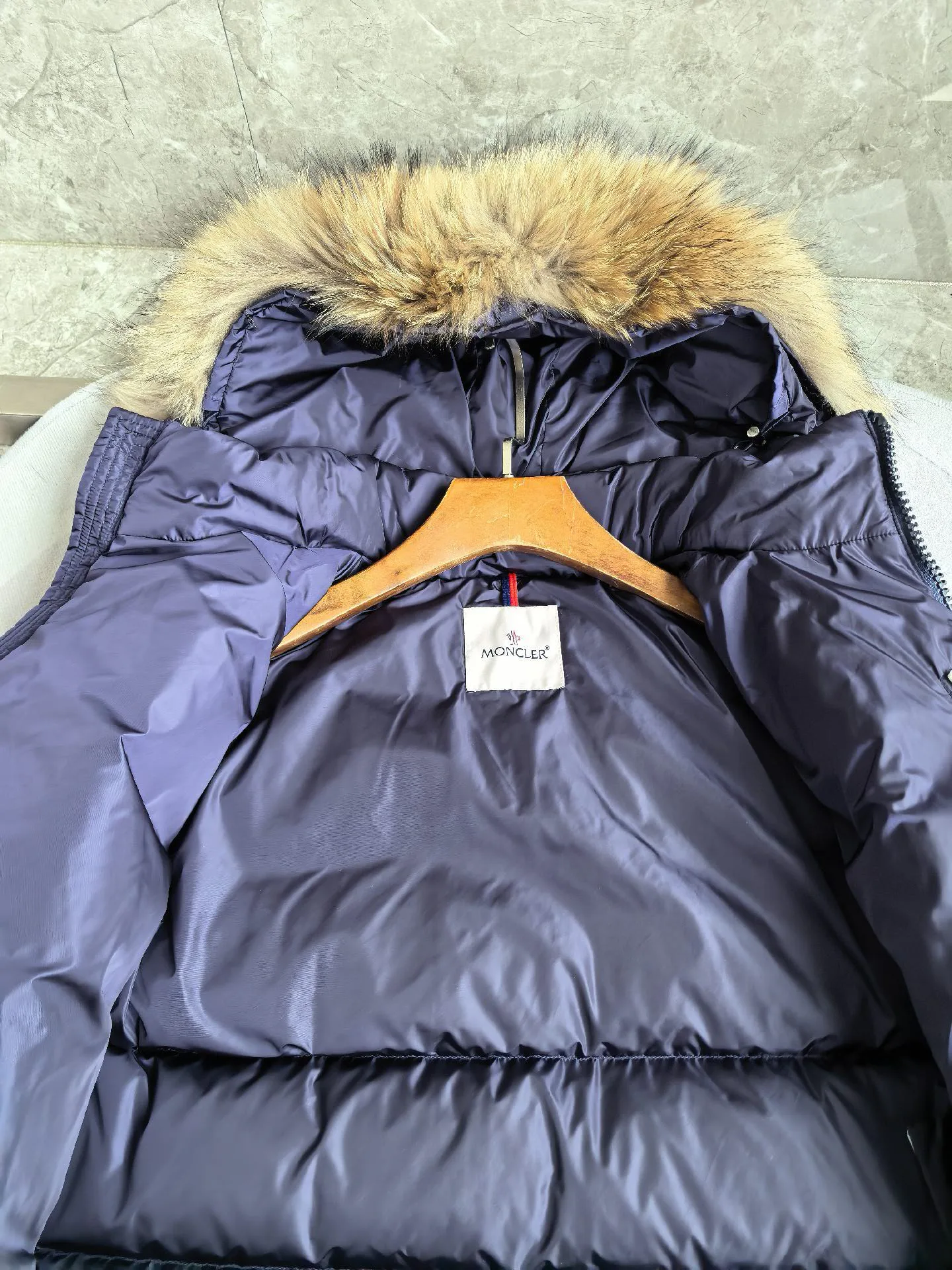 Куртки И Пуховики Женские Moncler 18761343