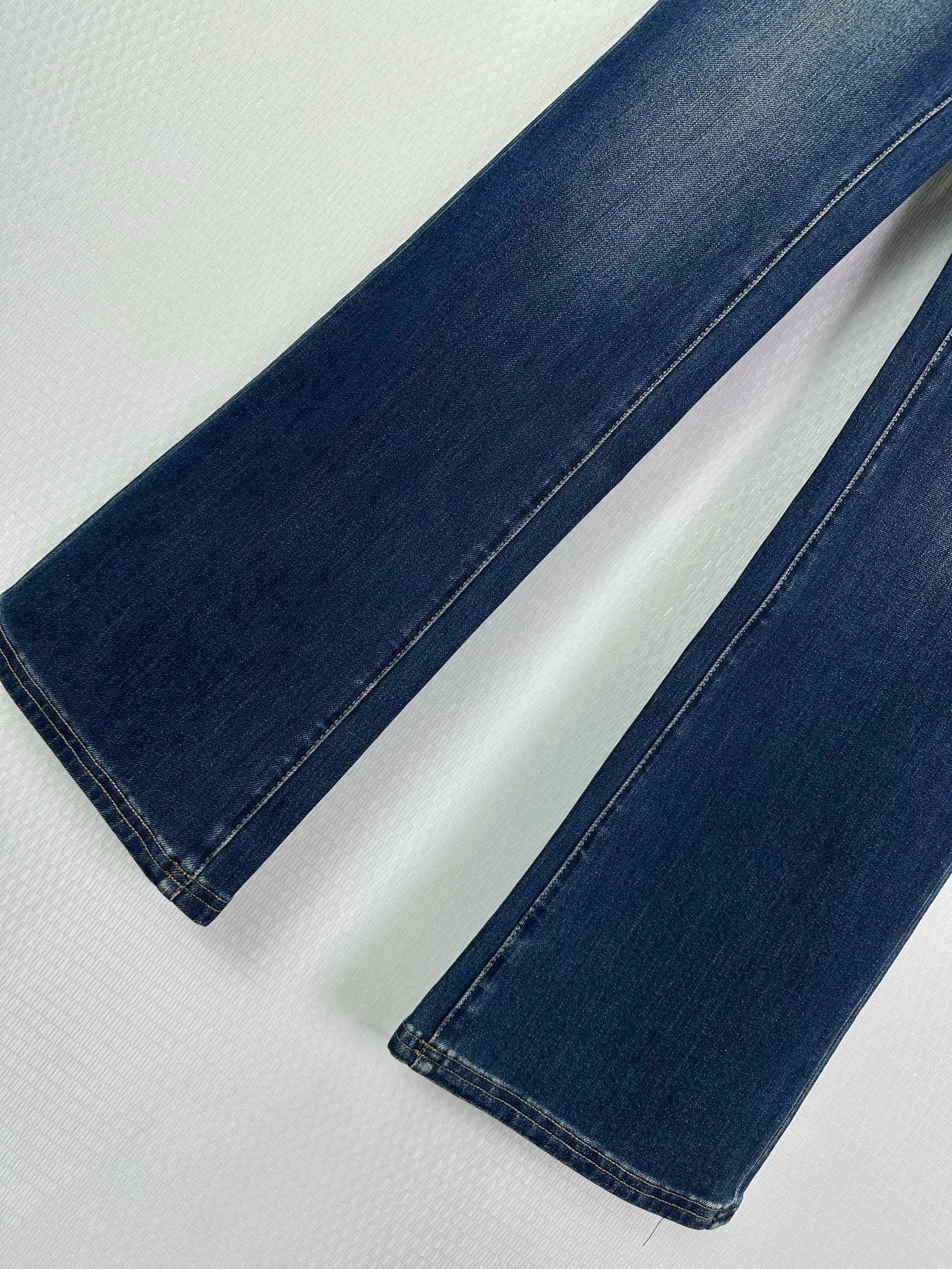 Джинсы Женские Saint Laurent 19445947