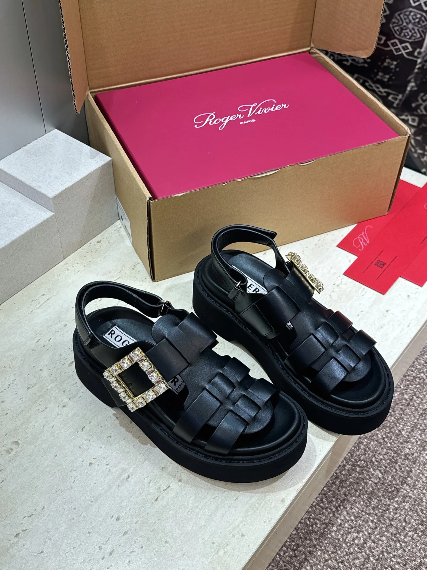 Босоножки Женские Roger Vivier 16910347
