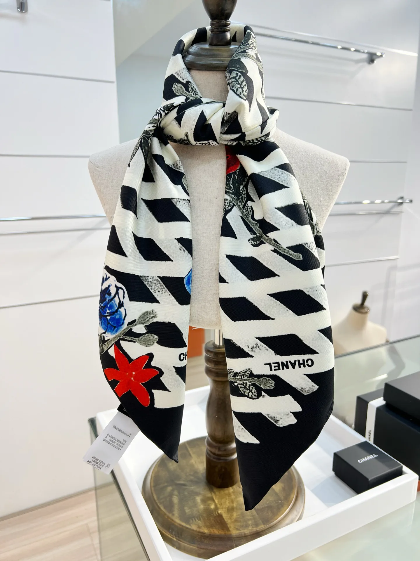 Платки Chanel 11445230