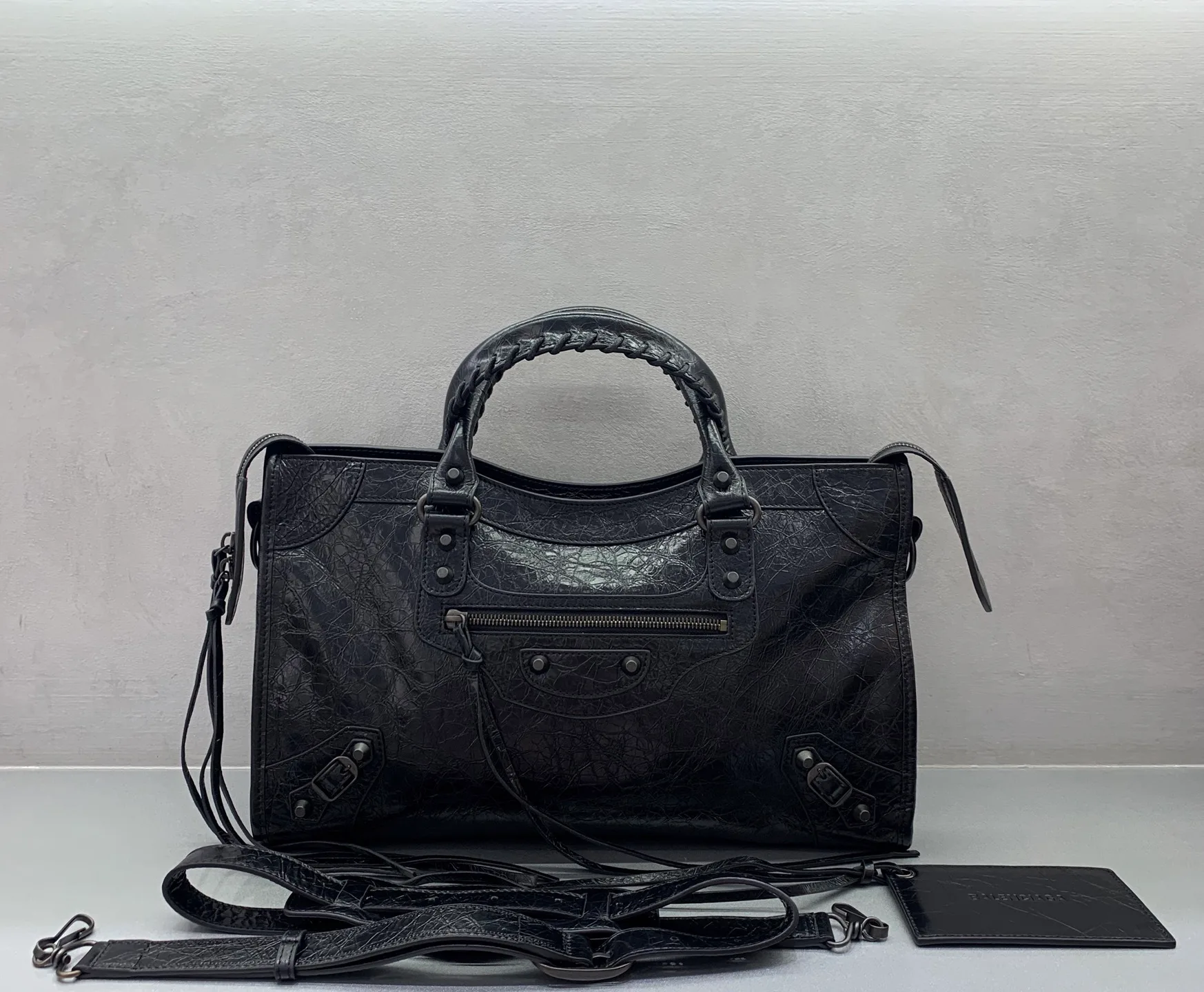 Классические Сумки Женские Balenciaga 18135978