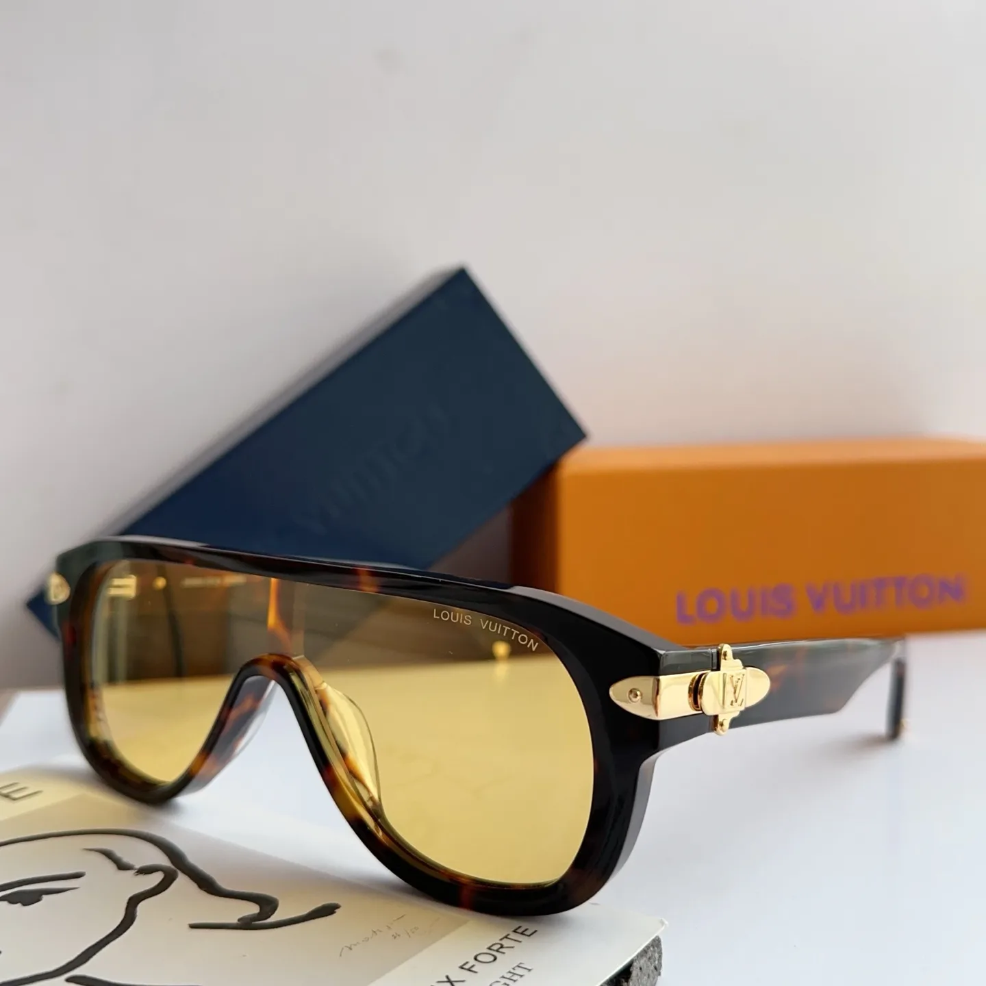 Очки Louis Vuitton 17366476
