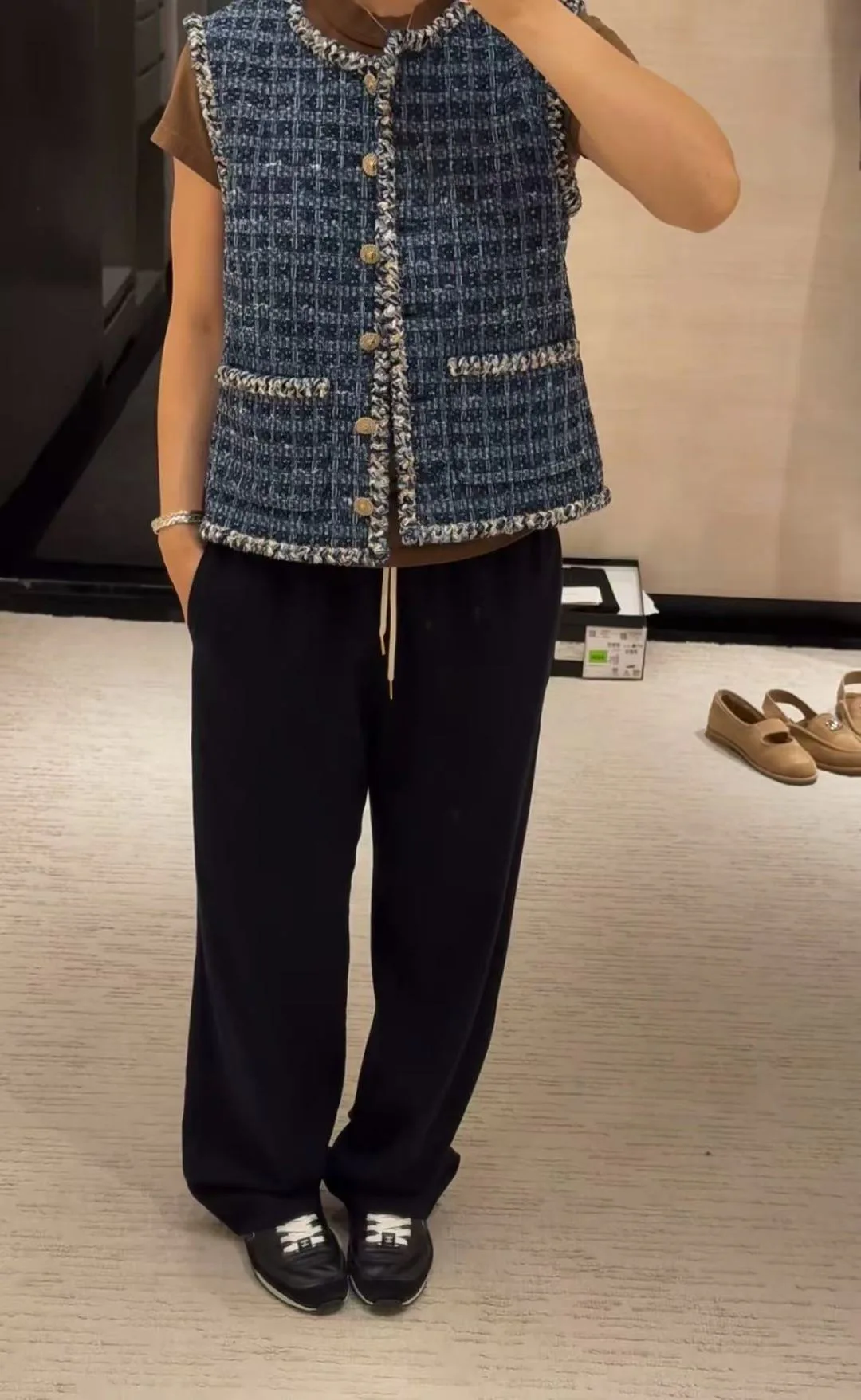 Жилеты Женские Chanel 18018823