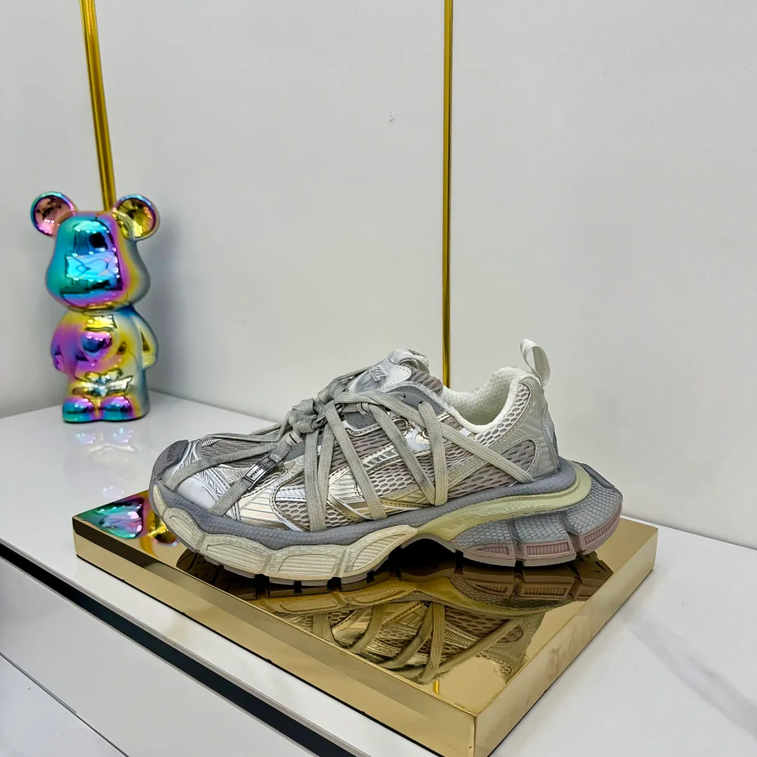 Кроссовки Женские Balenciaga 11165630