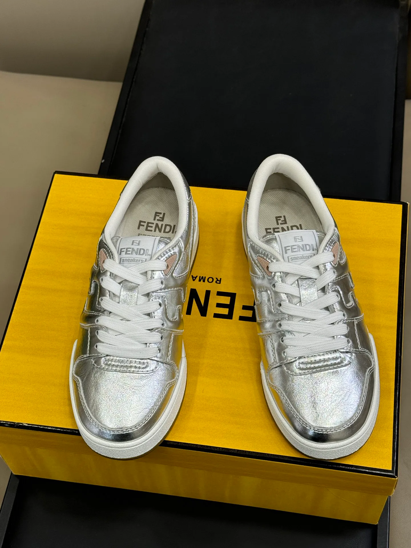 Кроссовки Мужские Fendi 12953178