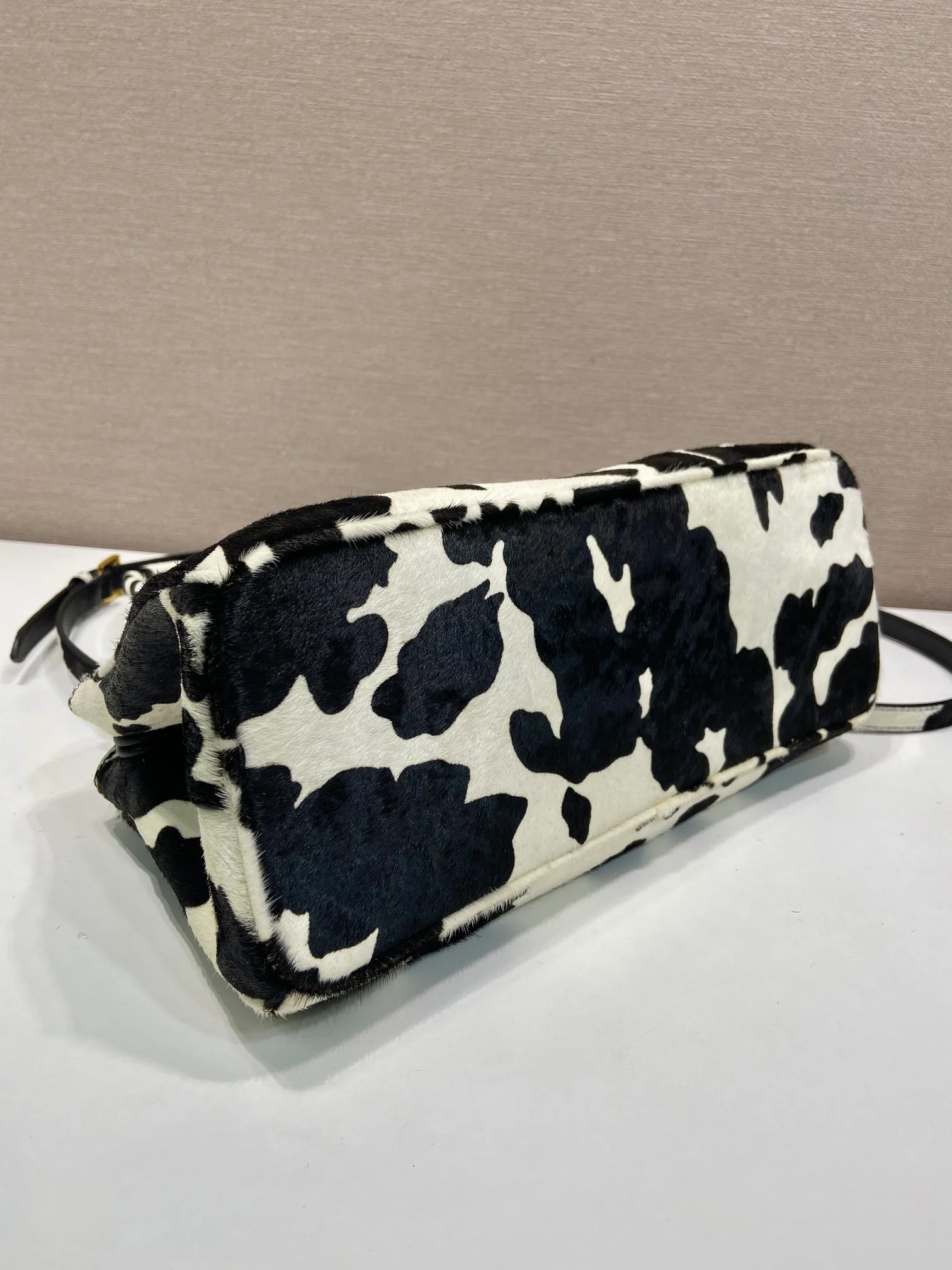 Классические Сумки Женские Gucci 410837