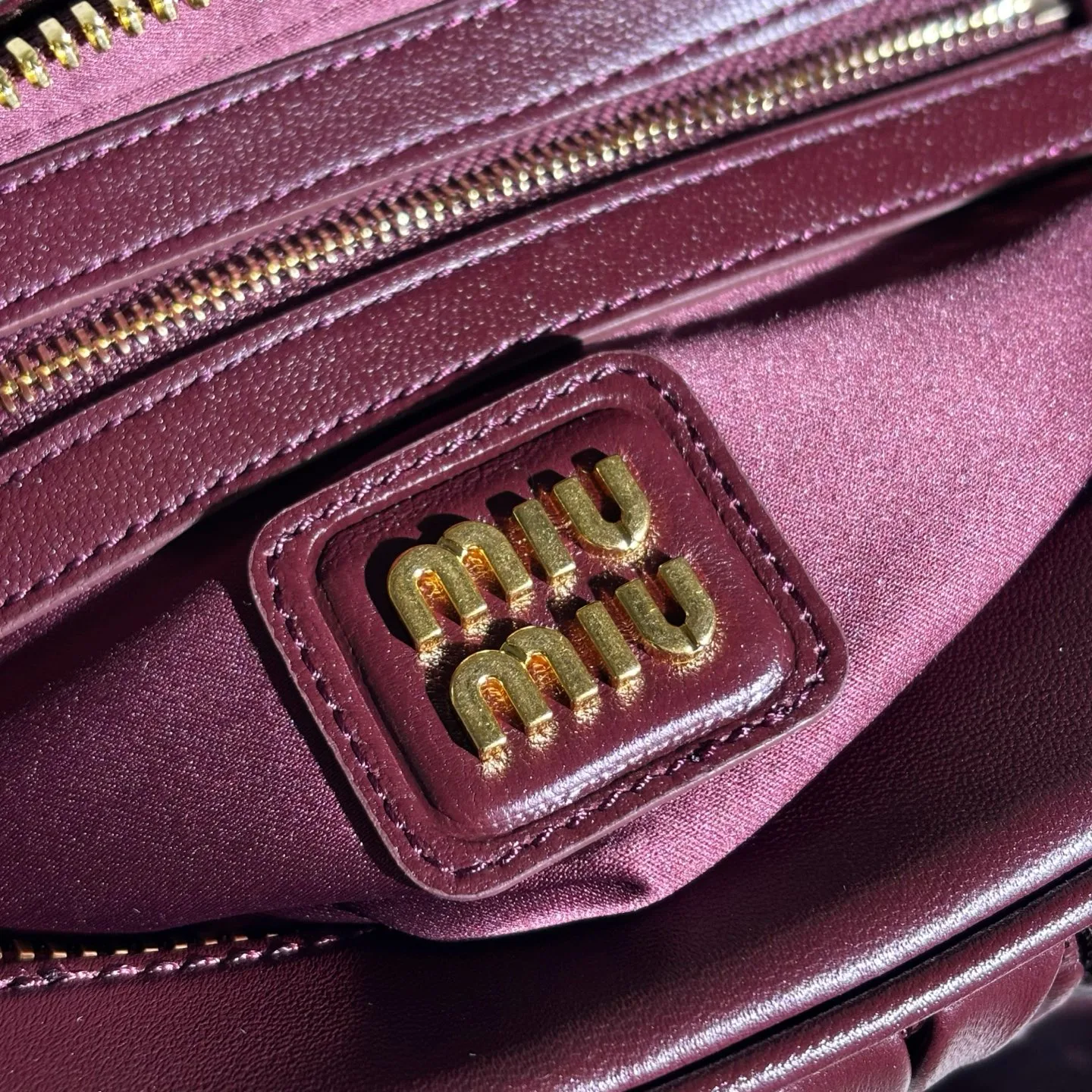 Классические Сумки Женские Miu Miu 12676007
