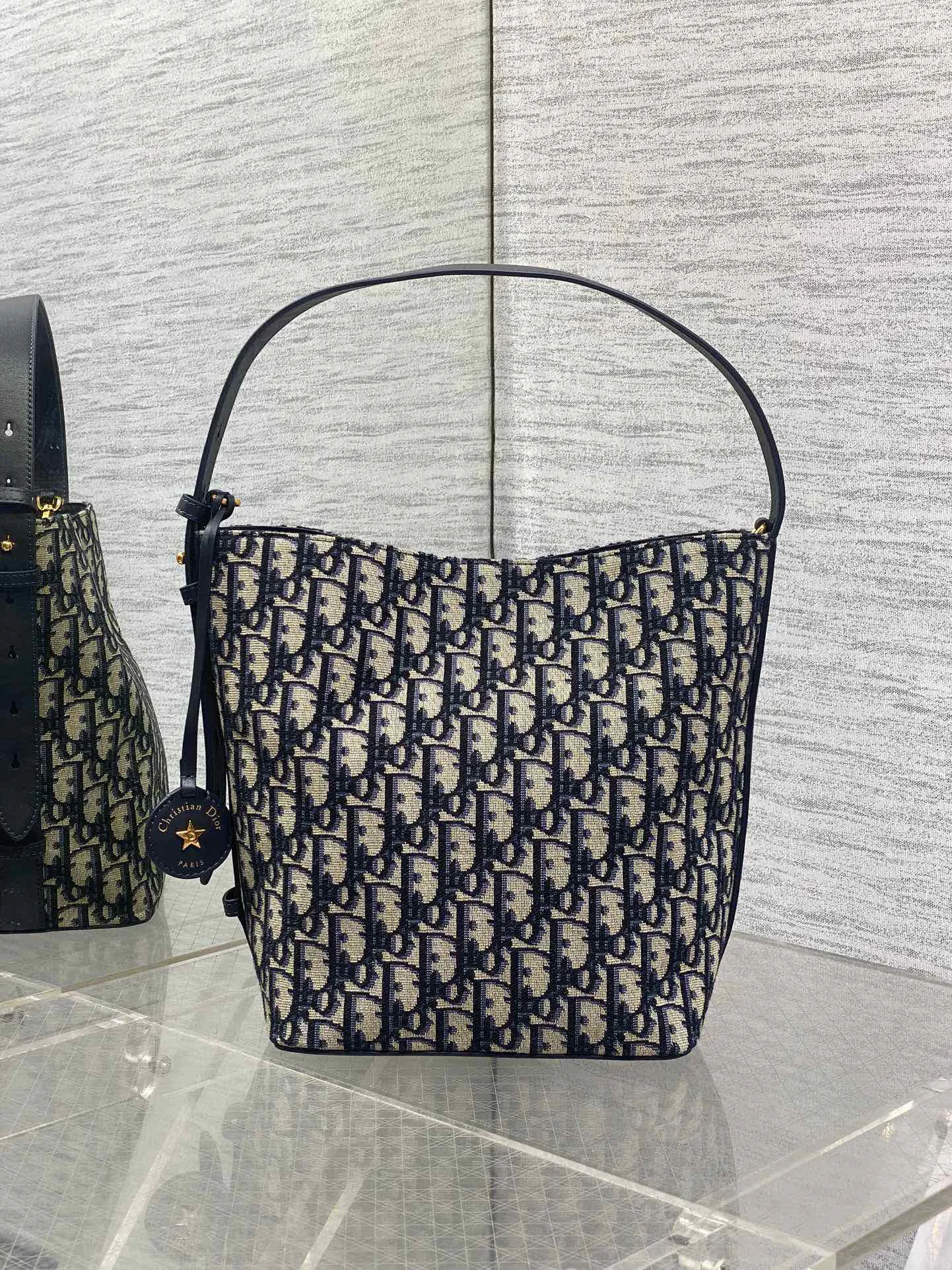 Сумки На Ремне Женские Christian Dior 11665029