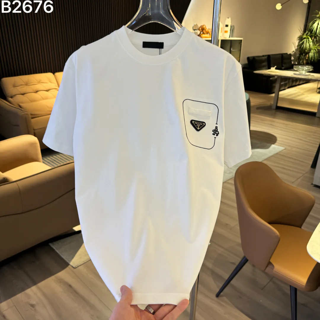 Футболки Женские Prada 18000583
