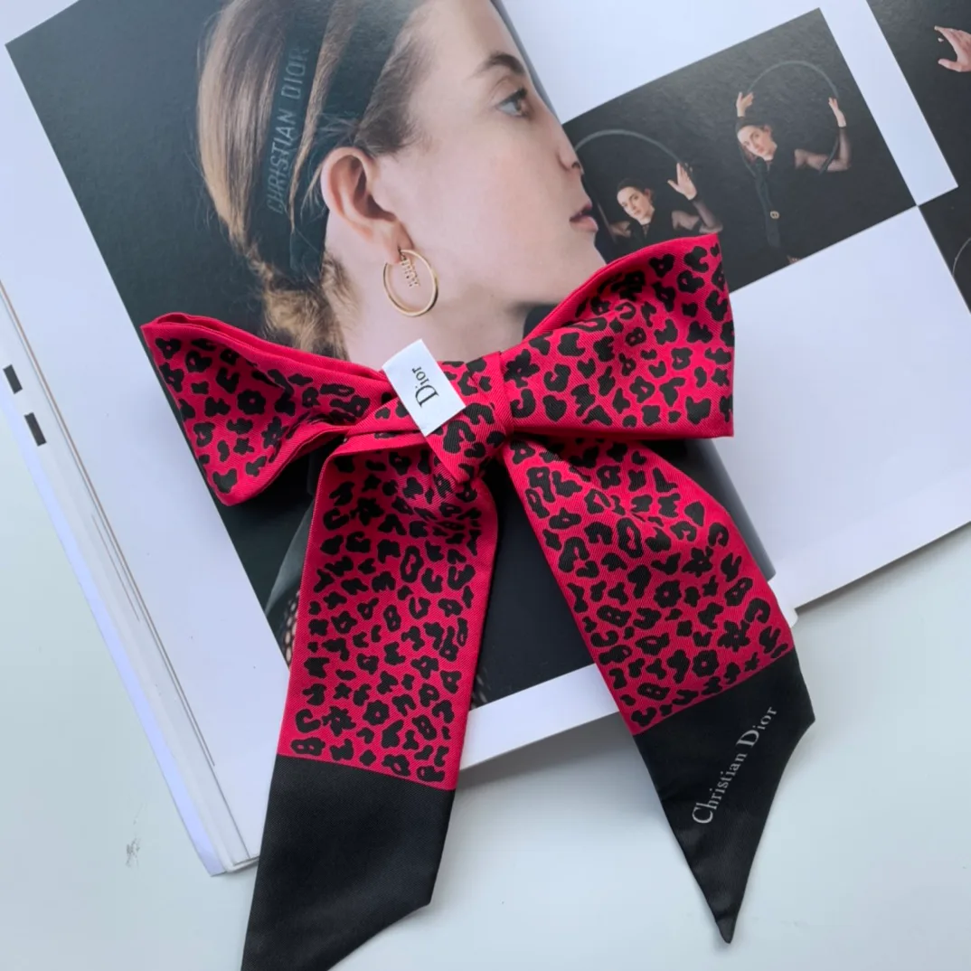 Платки Christian Dior 17992737