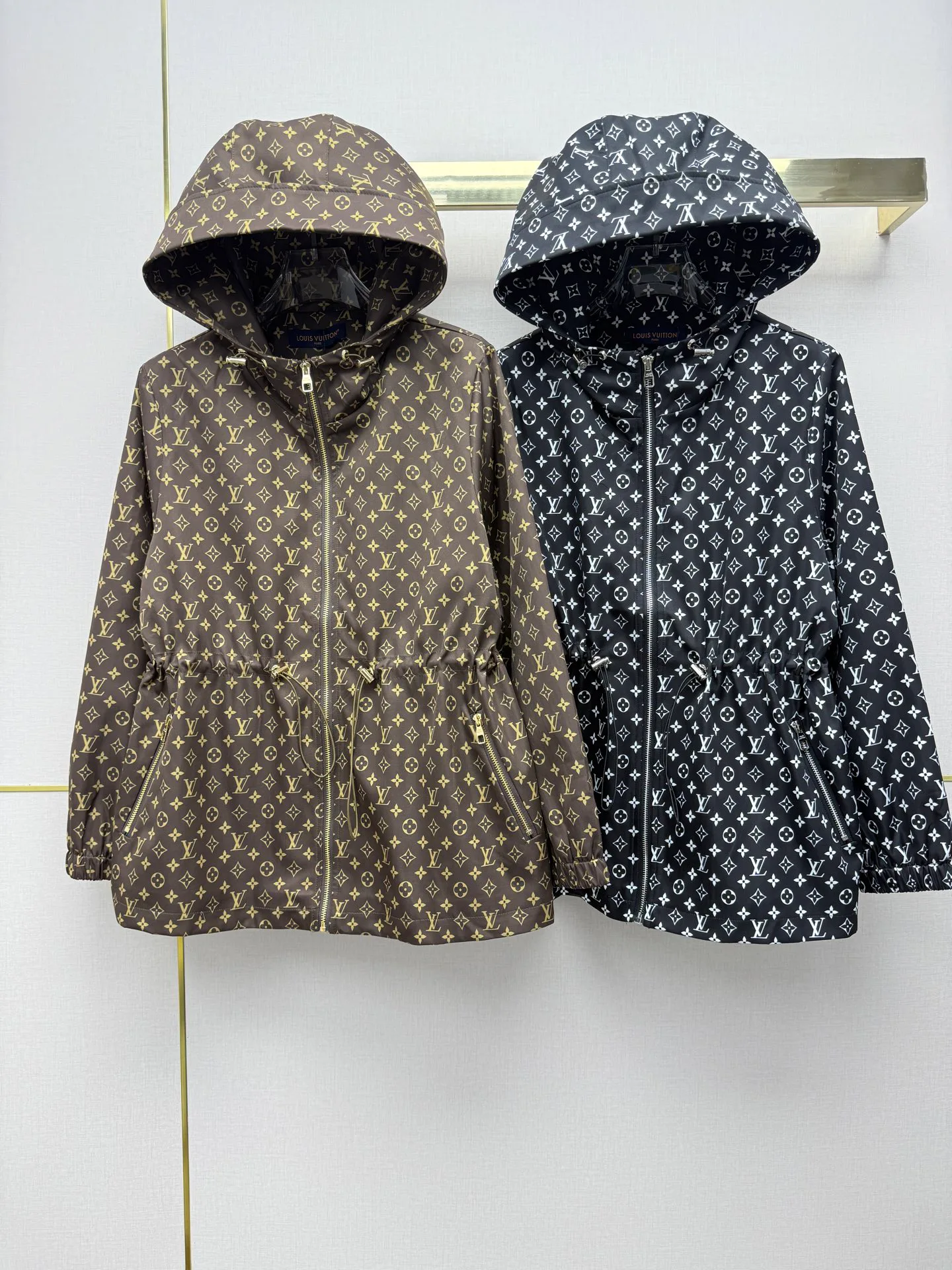 Куртки И Пуховики Женские Louis Vuitton 18451105