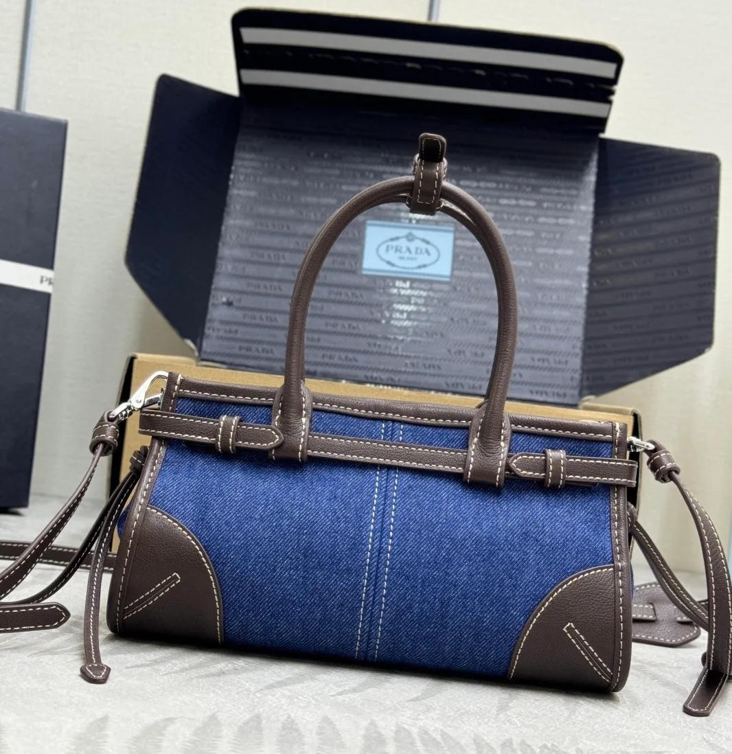 Классические Сумки Женские Prada 13223427