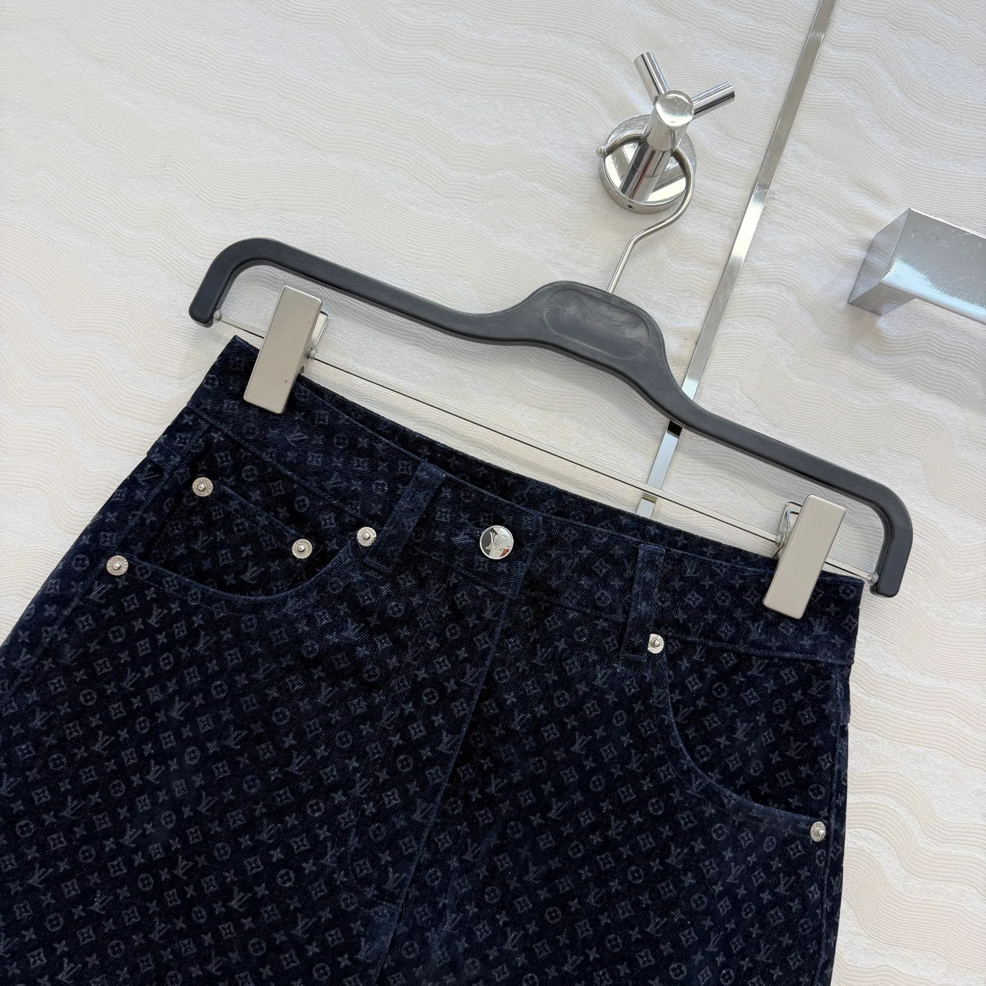 Юбки Женские Louis Vuitton 18711573