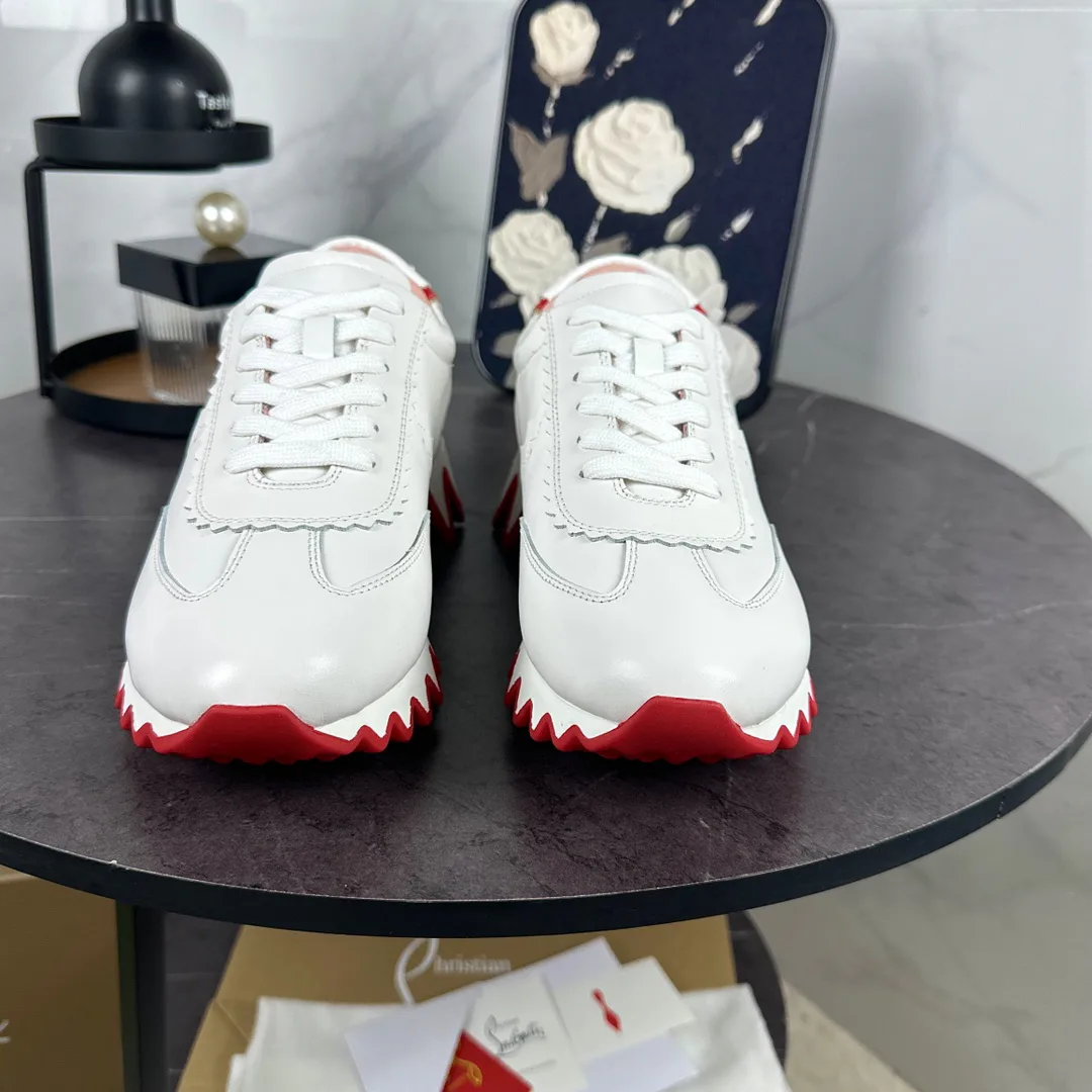 Кроссовки Женские Christian Louboutin 11072107