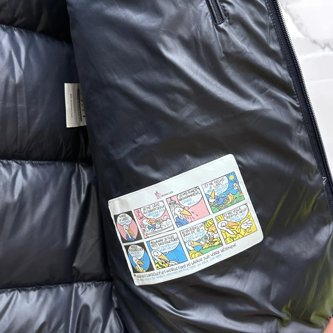 Куртки И Пуховики Мужские Moncler 2237416