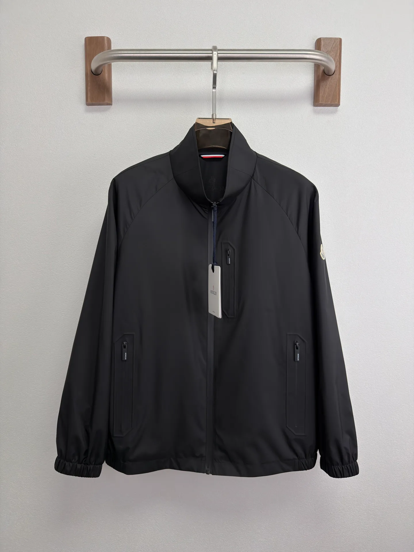 Куртки И Пуховики Мужские Moncler 11602555